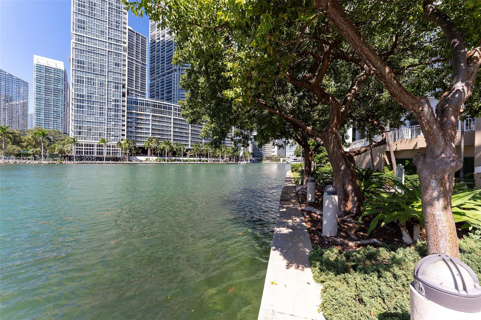 801 Brickell Key Blvd #1012, Miami FL 33131