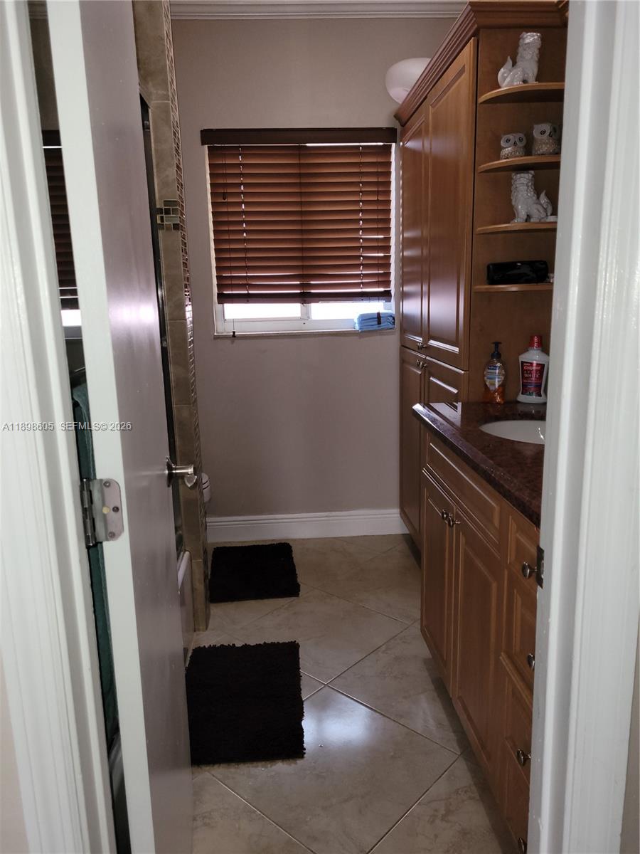 South Miami FL 33143 - A11898605