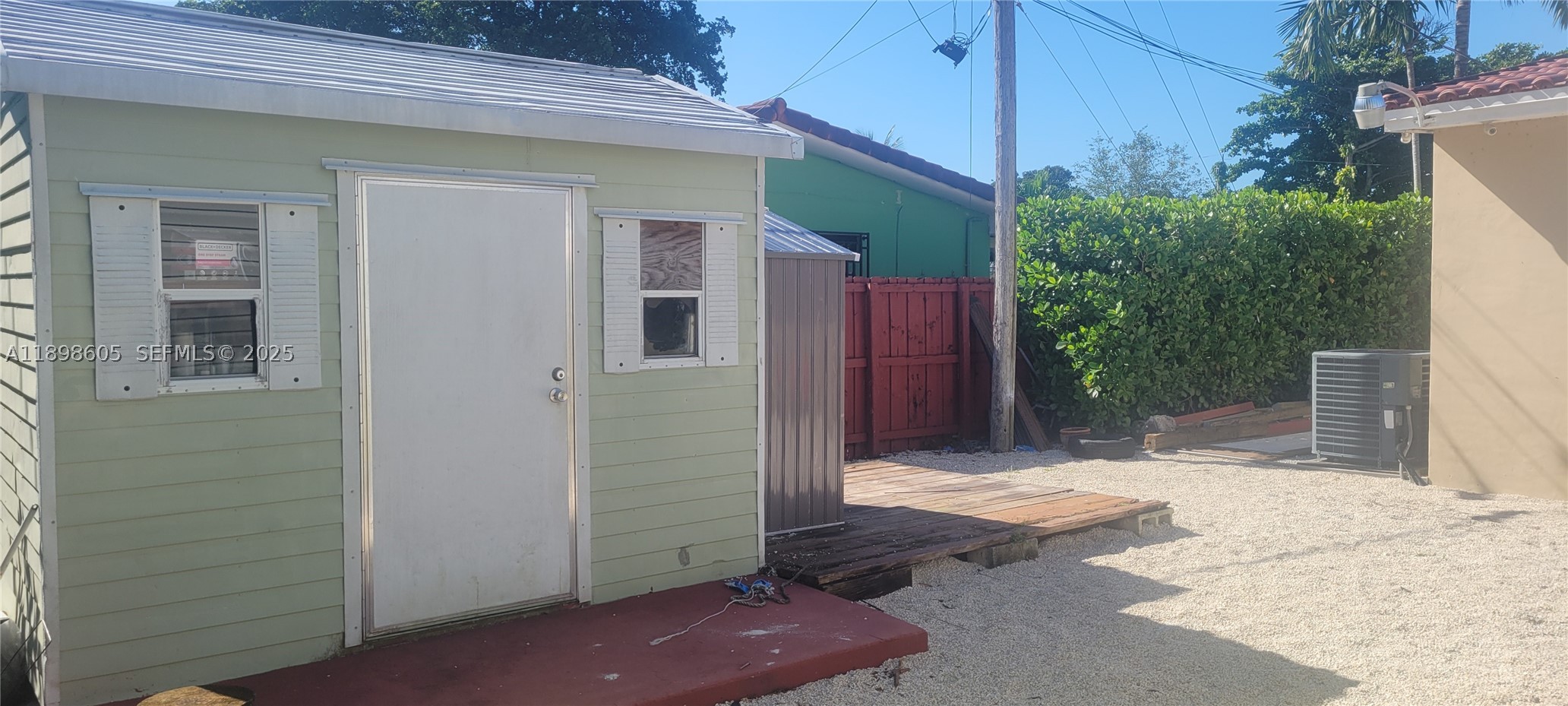 6021 SW 62nd Pl #0, South Miami FL 33143