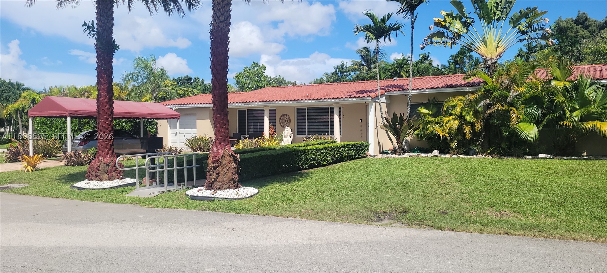 6021 SW 62nd Pl #0, South Miami FL 33143