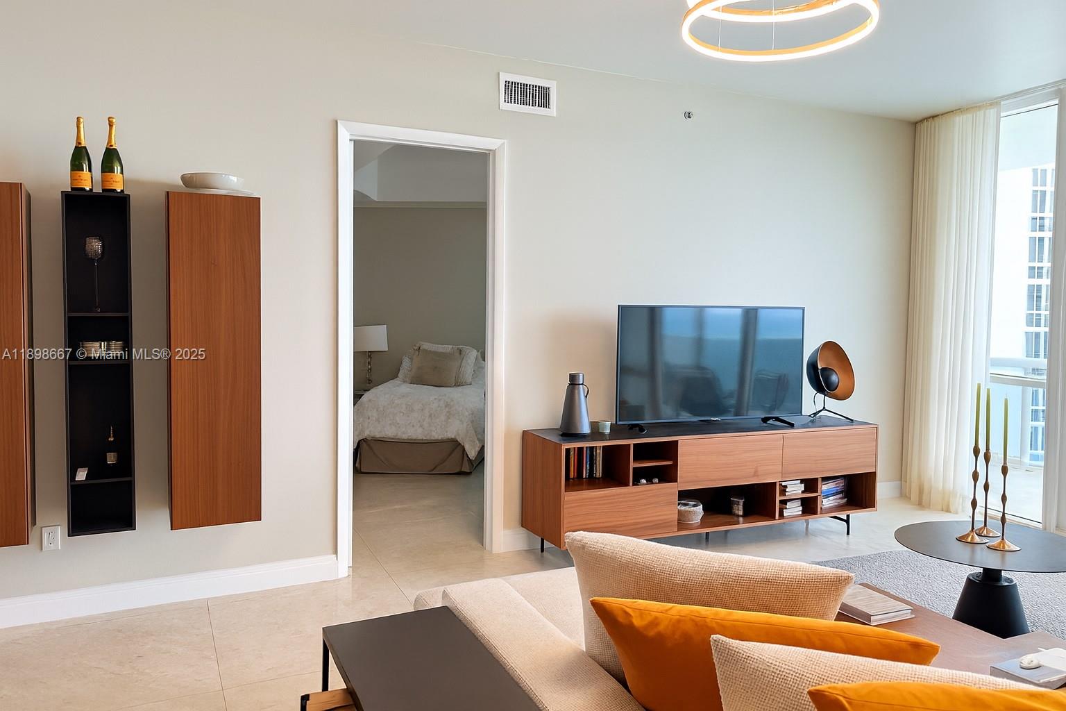 15901 Collins Ave #1203, Sunny Isles Beach FL 33160
