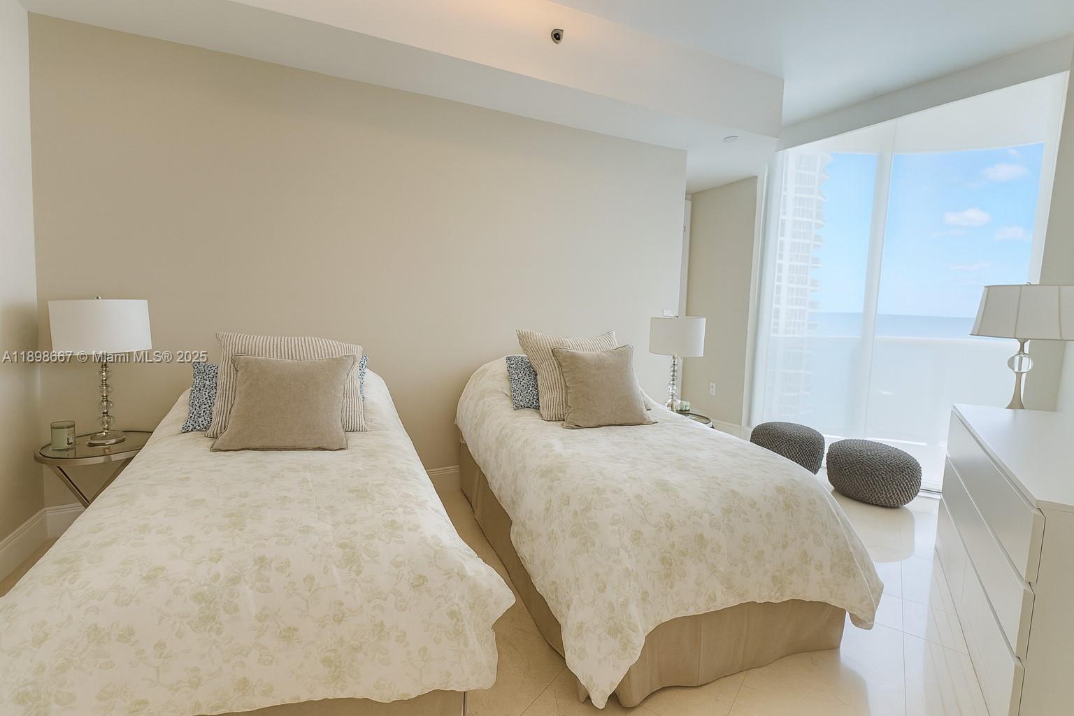 15901 Collins Ave #1203, Sunny Isles Beach FL 33160