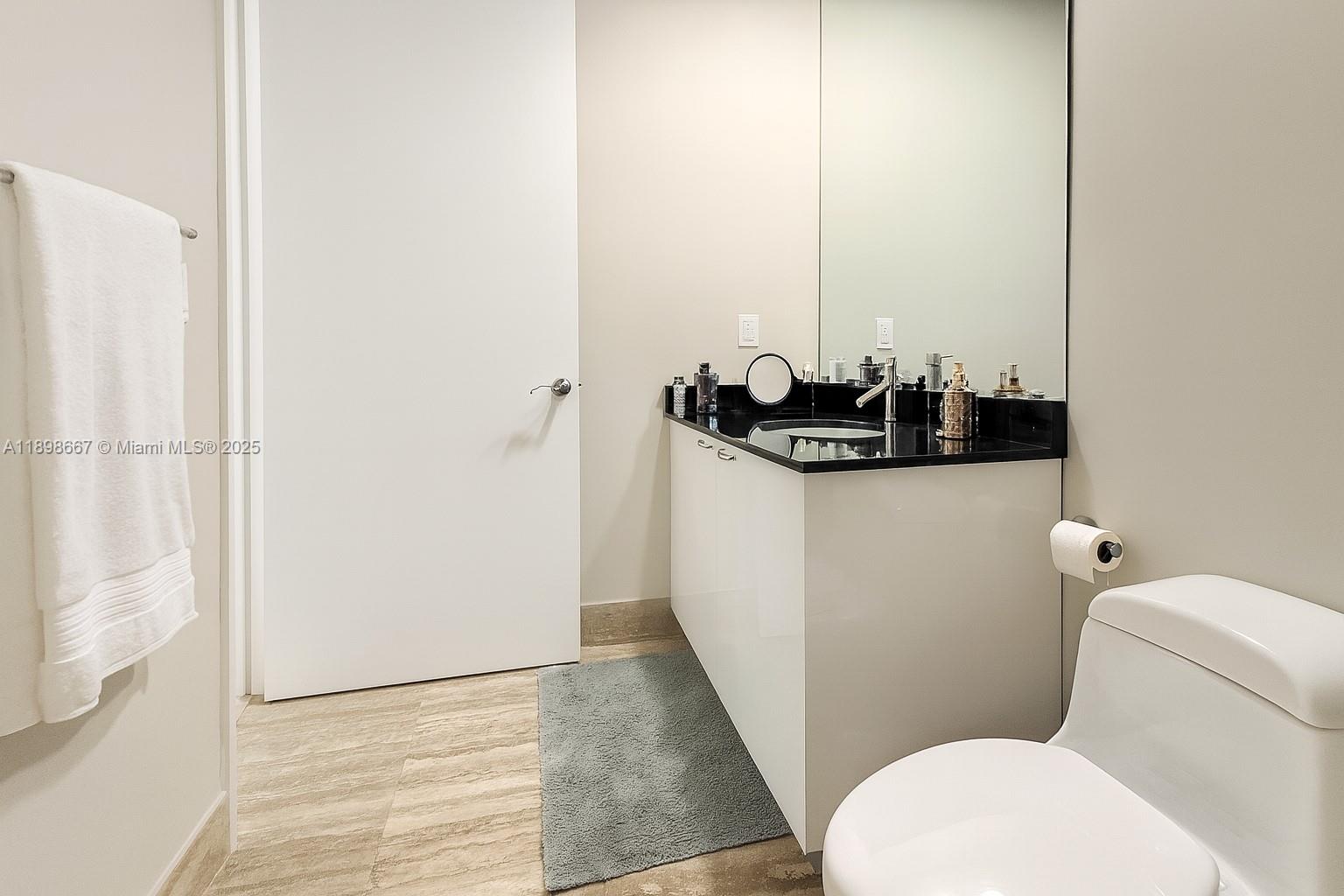15901 Collins Ave #1203, Sunny Isles Beach FL 33160