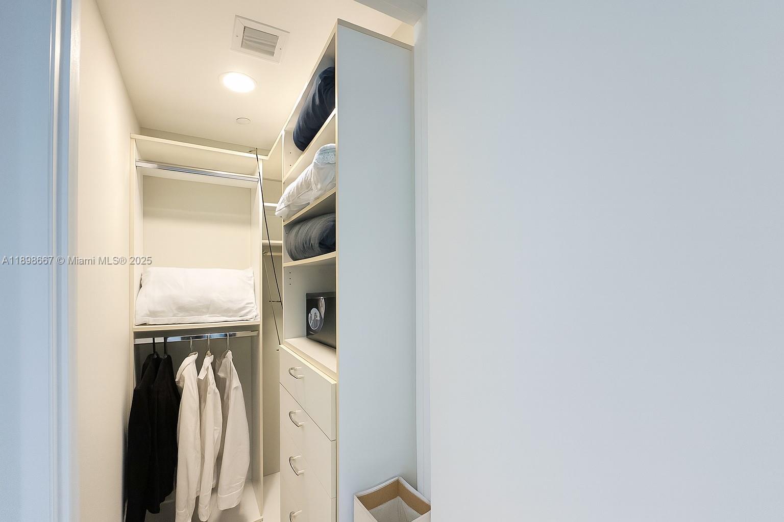 15901 Collins Ave #1203, Sunny Isles Beach FL 33160