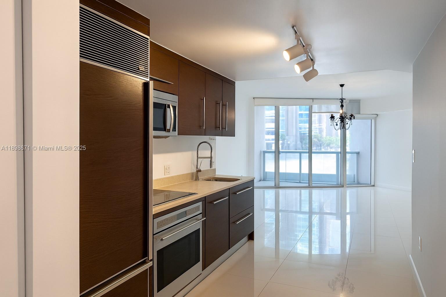 475 Brickell Ave #408, Miami FL 33131