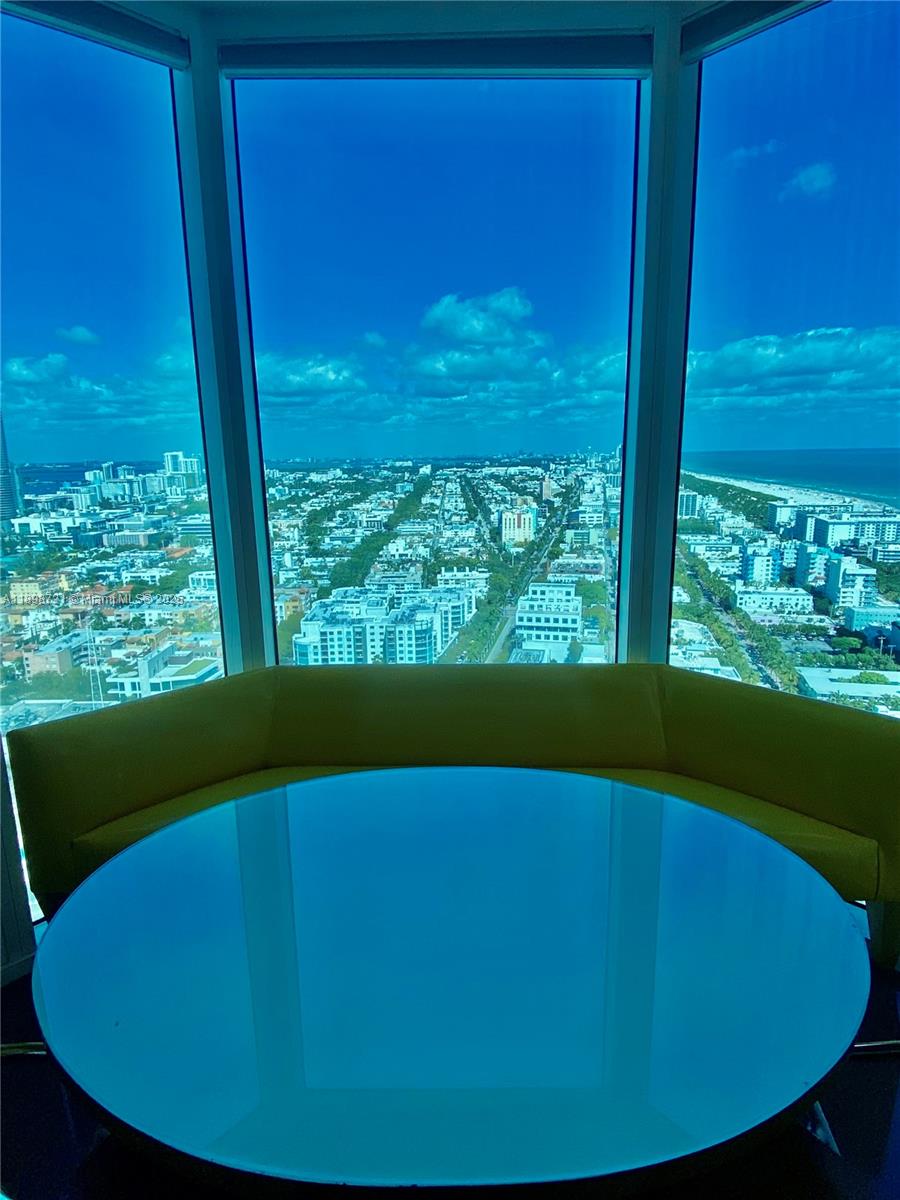 300 S Pointe Dr #3204, Miami Beach FL 33139