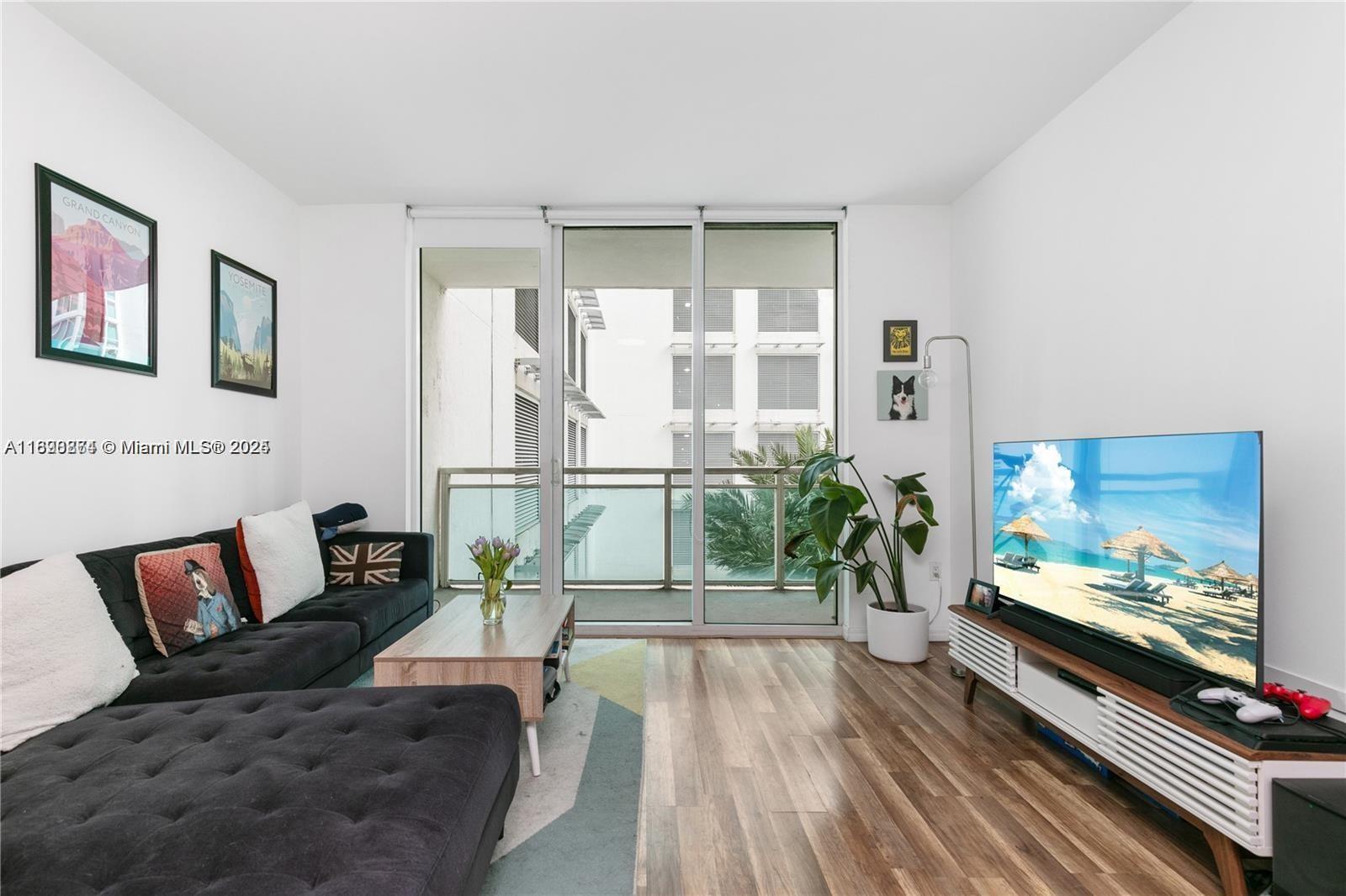 950 Brickell Bay Dr #403, Miami FL 33131
