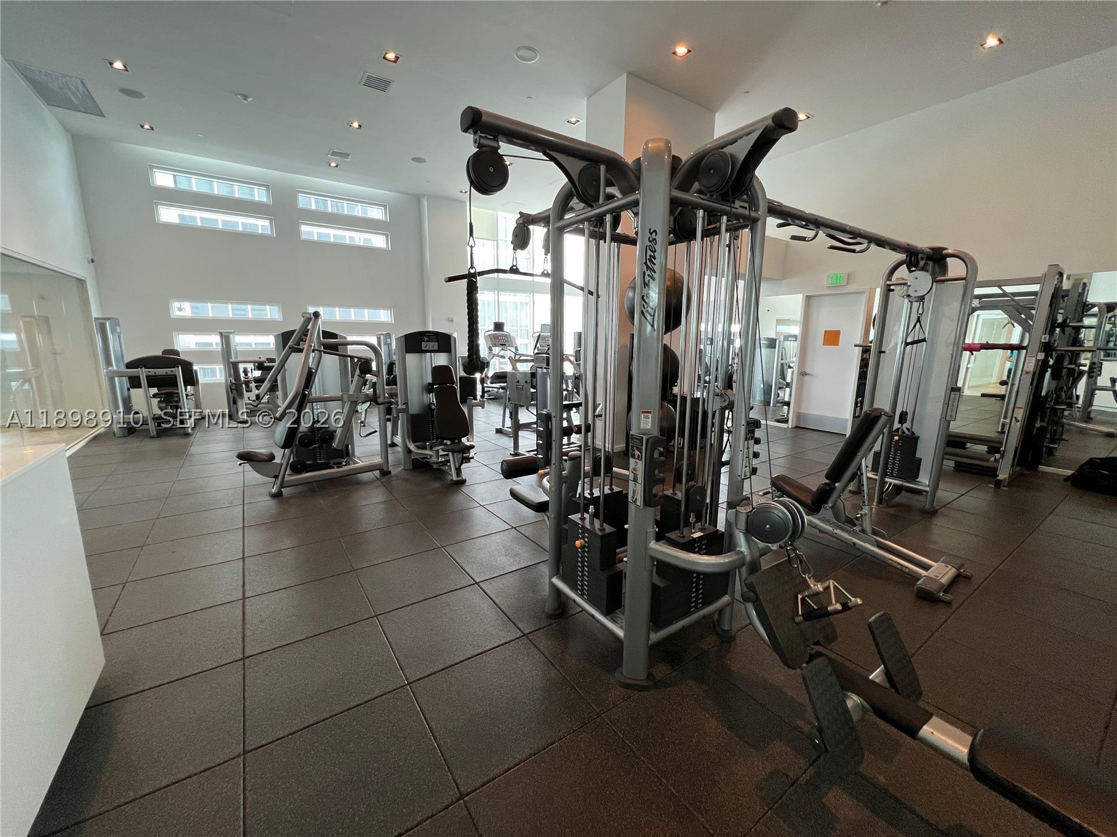 1040 Biscayne Blvd #1106, Miami FL 33132