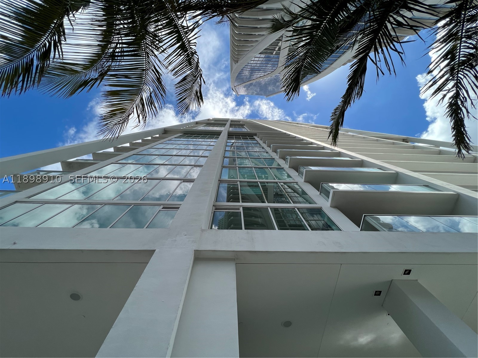1040 Biscayne Blvd #1106, Miami FL 33132