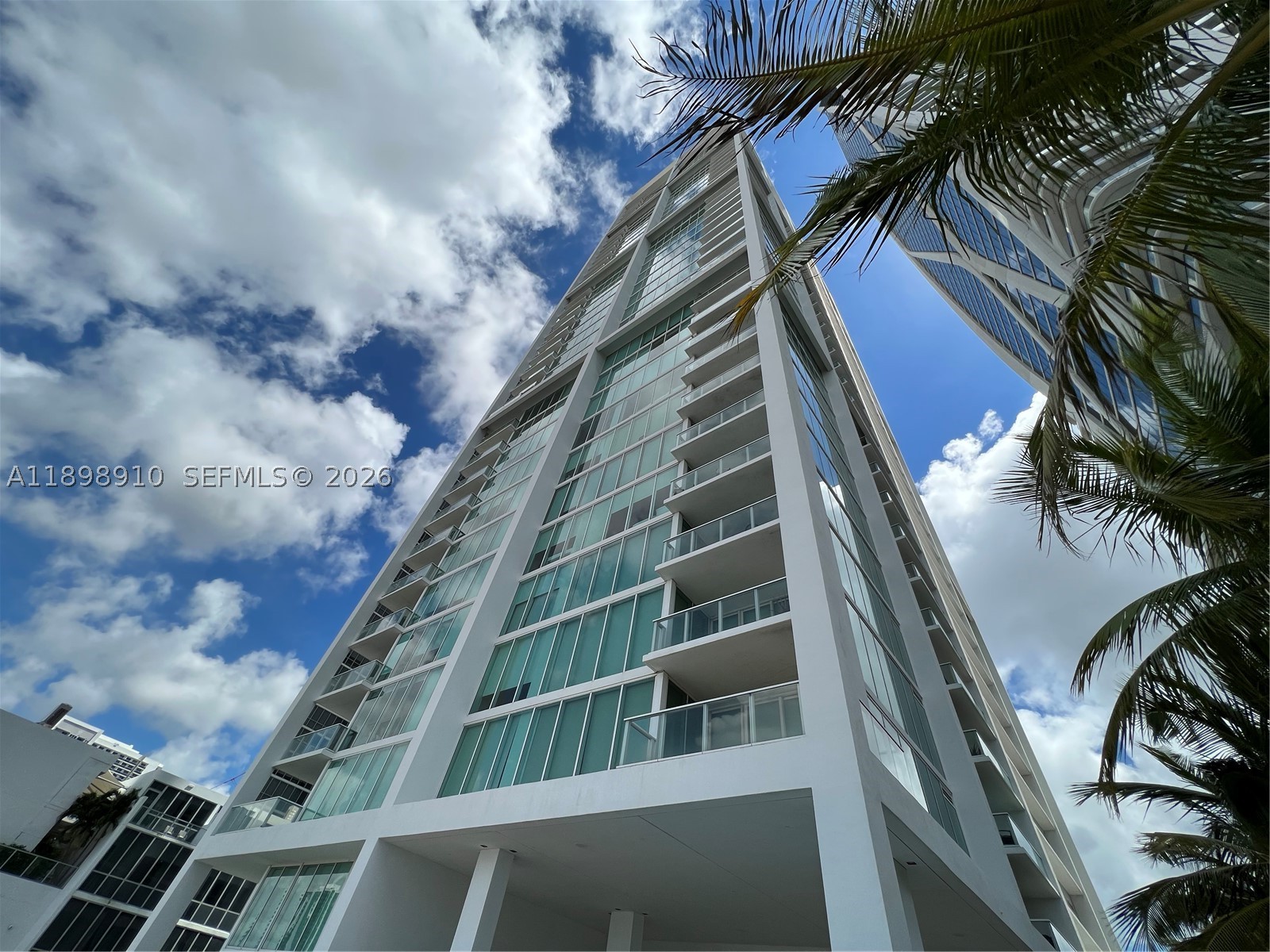 1040 Biscayne Blvd #1106, Miami FL 33132