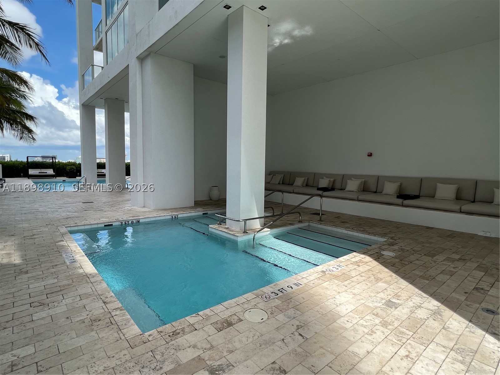 1040 Biscayne Blvd #1106, Miami FL 33132