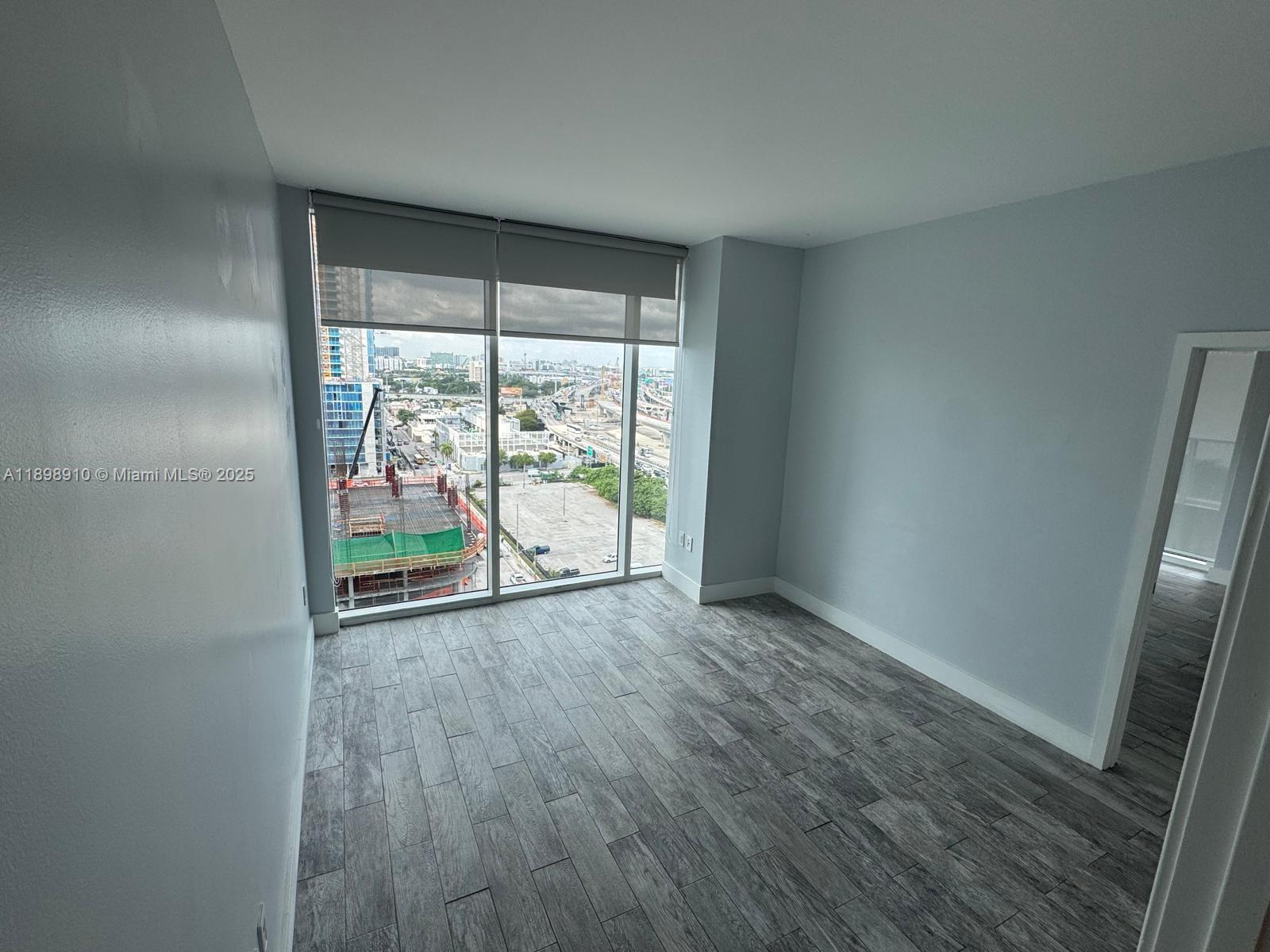 1040 Biscayne Blvd #1106, Miami FL 33132