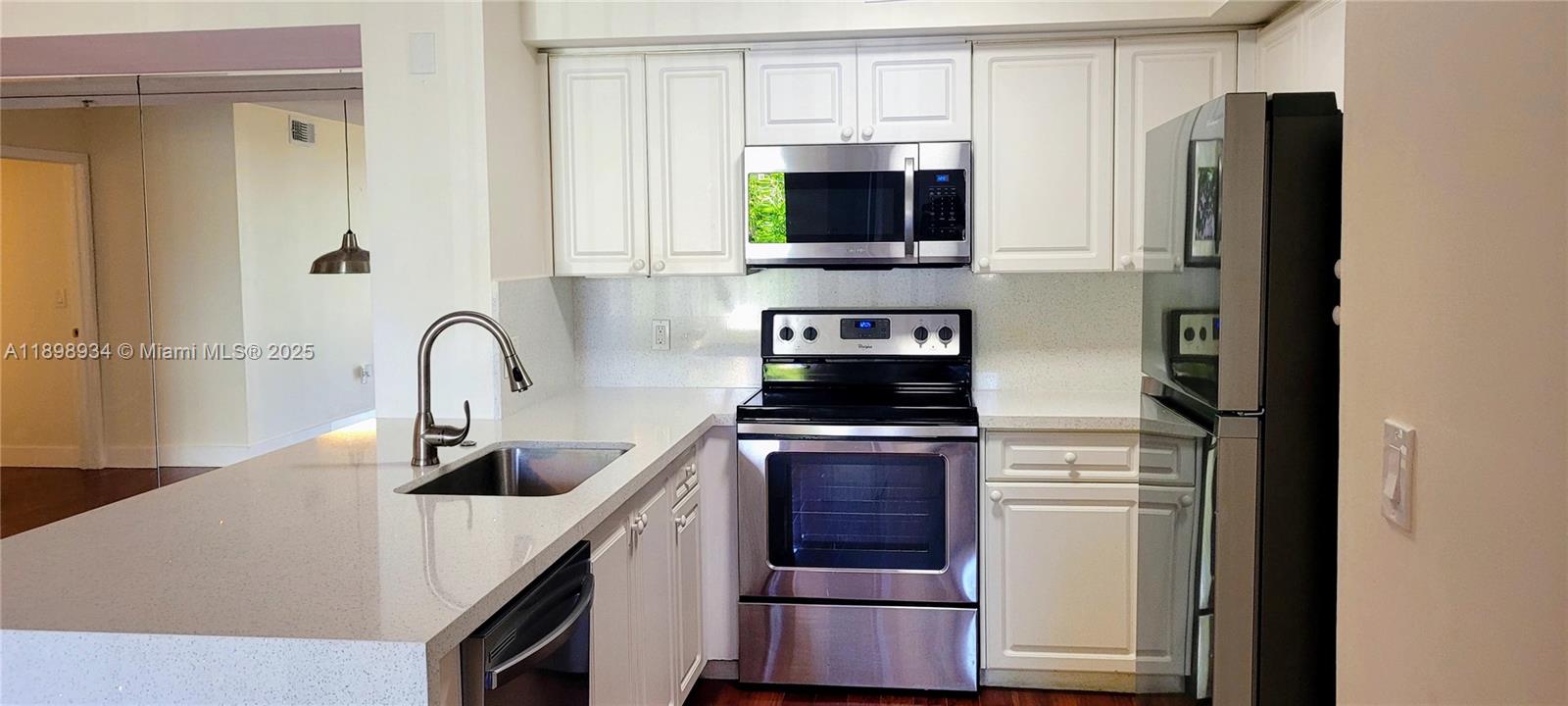 19555 E Country Club Dr #8307, Aventura FL 33180