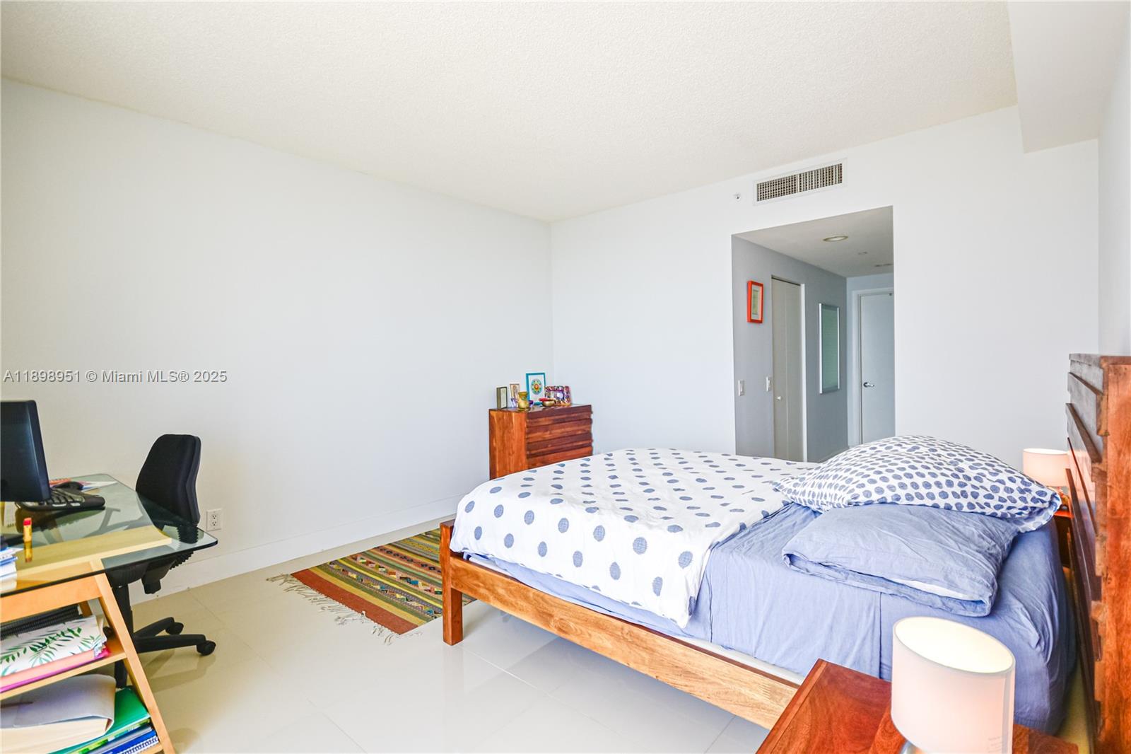 2475 Brickell Ave #1608, Miami FL 33129