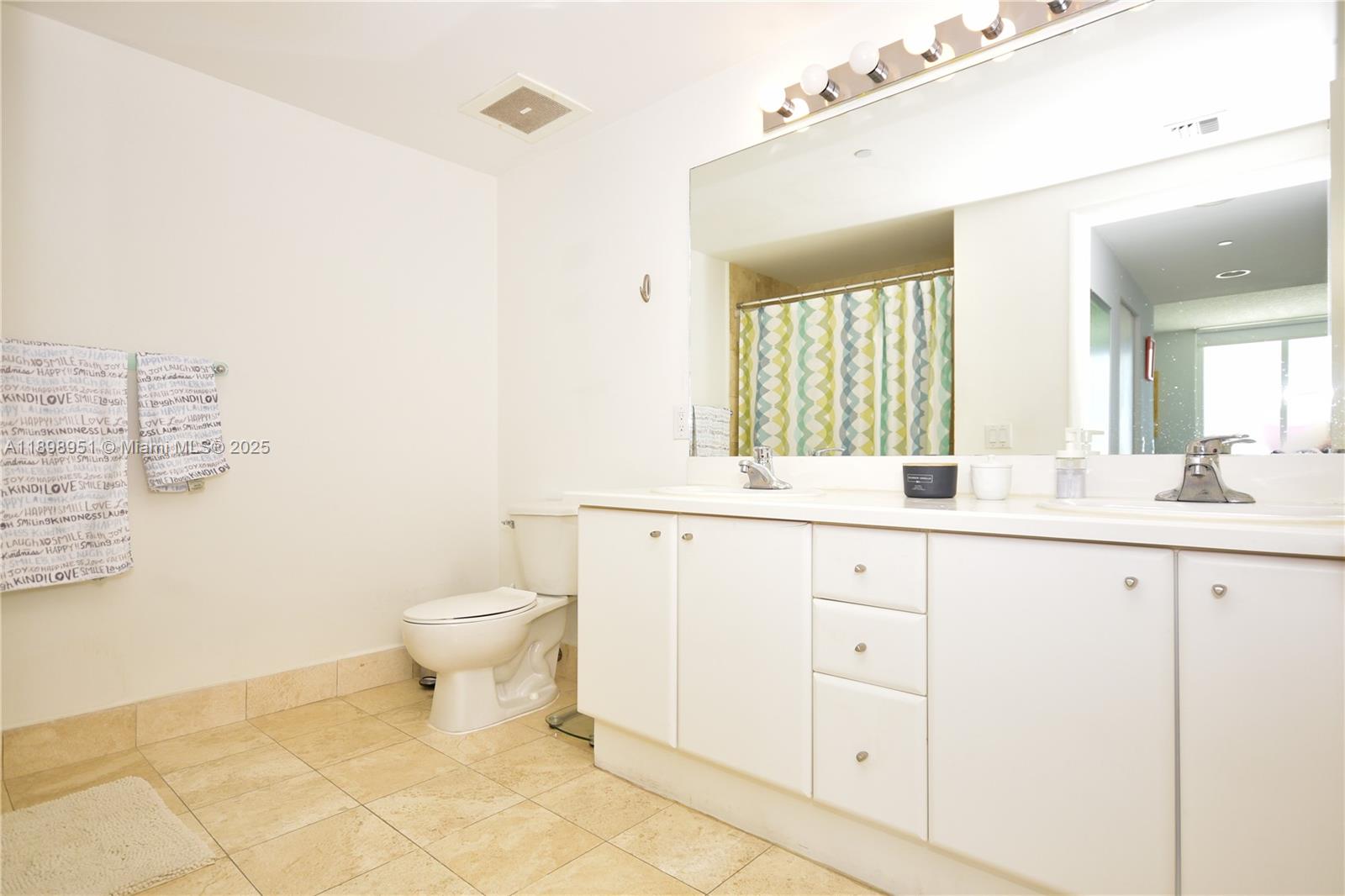2475 Brickell Ave #1608, Miami FL 33129