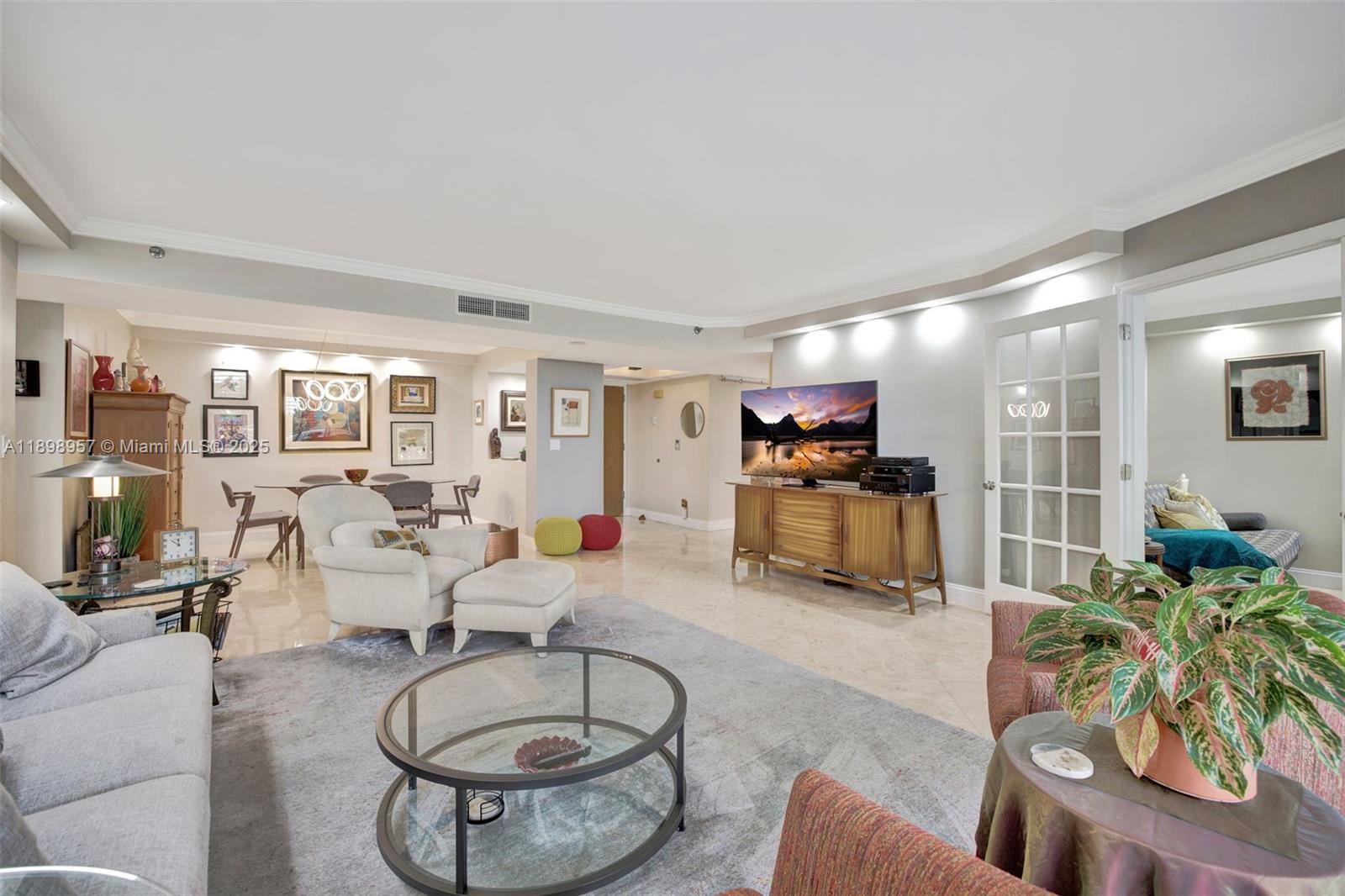 1000 ISLAND Blvd #302, Aventura FL 33160