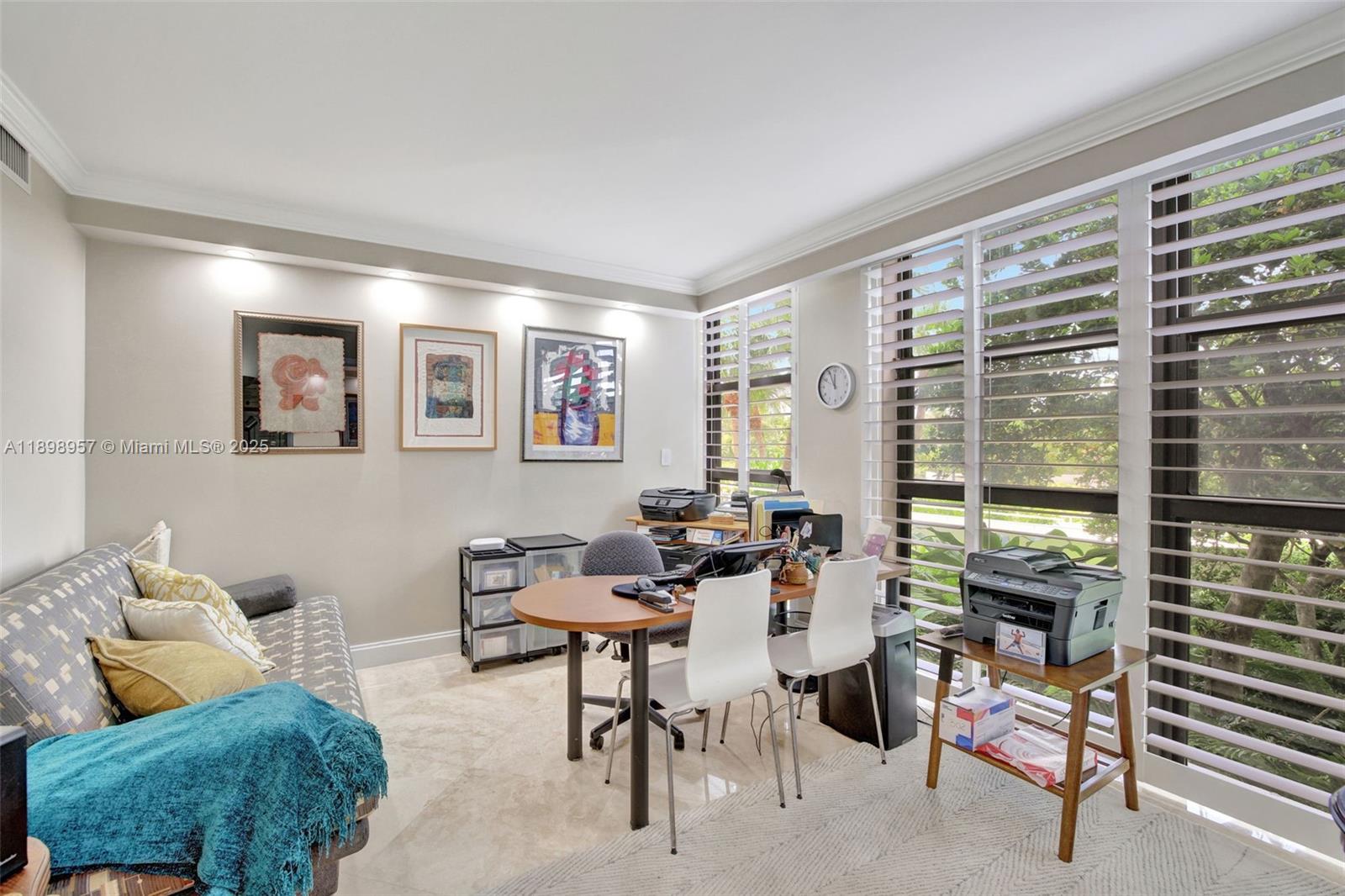 1000 ISLAND Blvd #302, Aventura FL 33160
