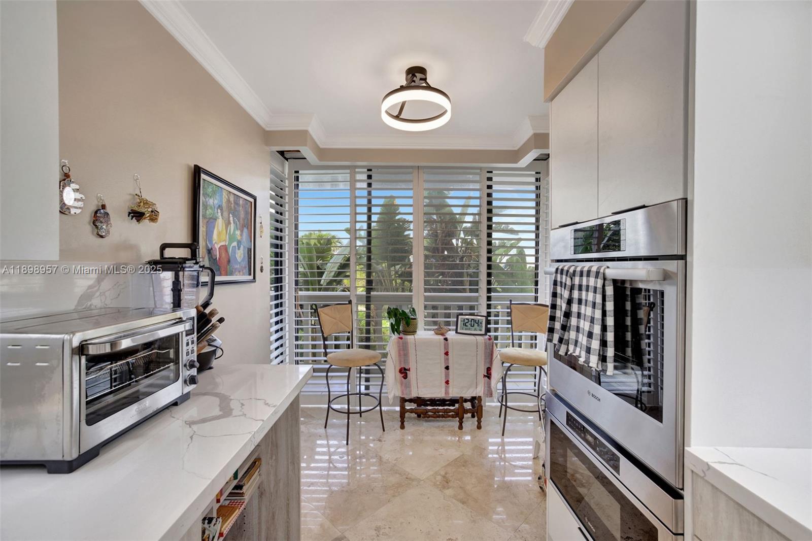 1000 ISLAND Blvd #302, Aventura FL 33160