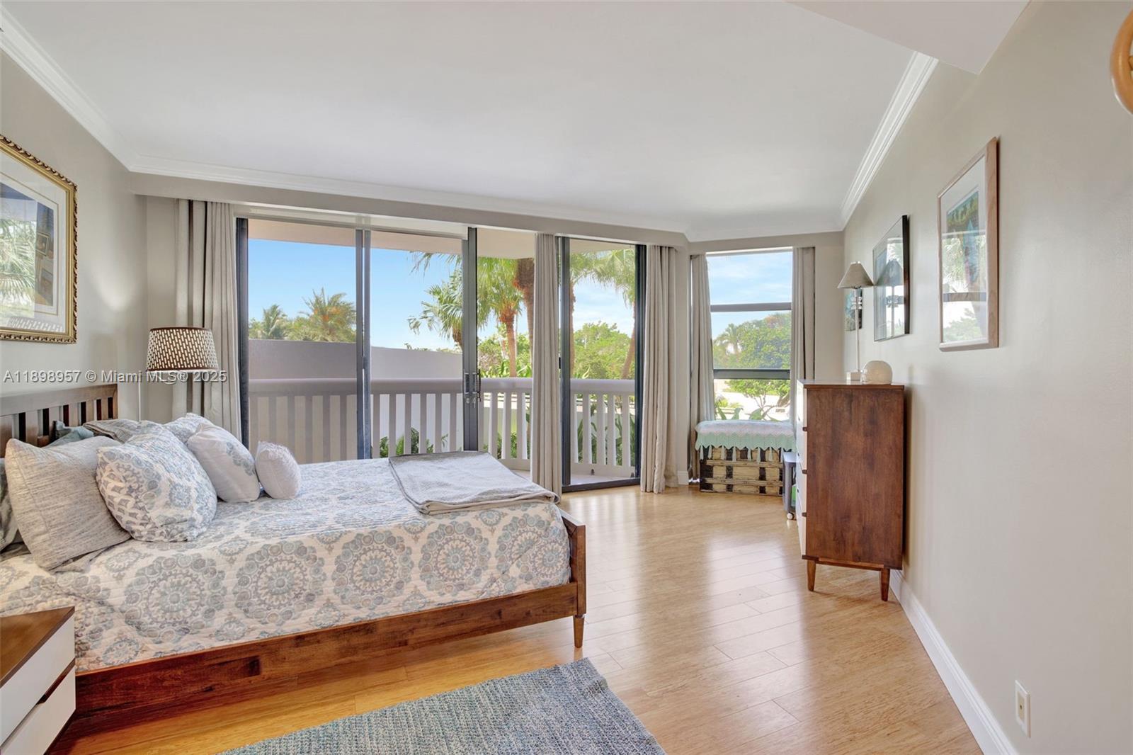 1000 ISLAND Blvd #302, Aventura FL 33160