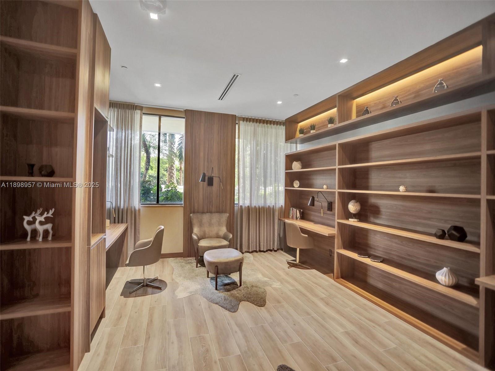 1000 ISLAND Blvd #302, Aventura FL 33160