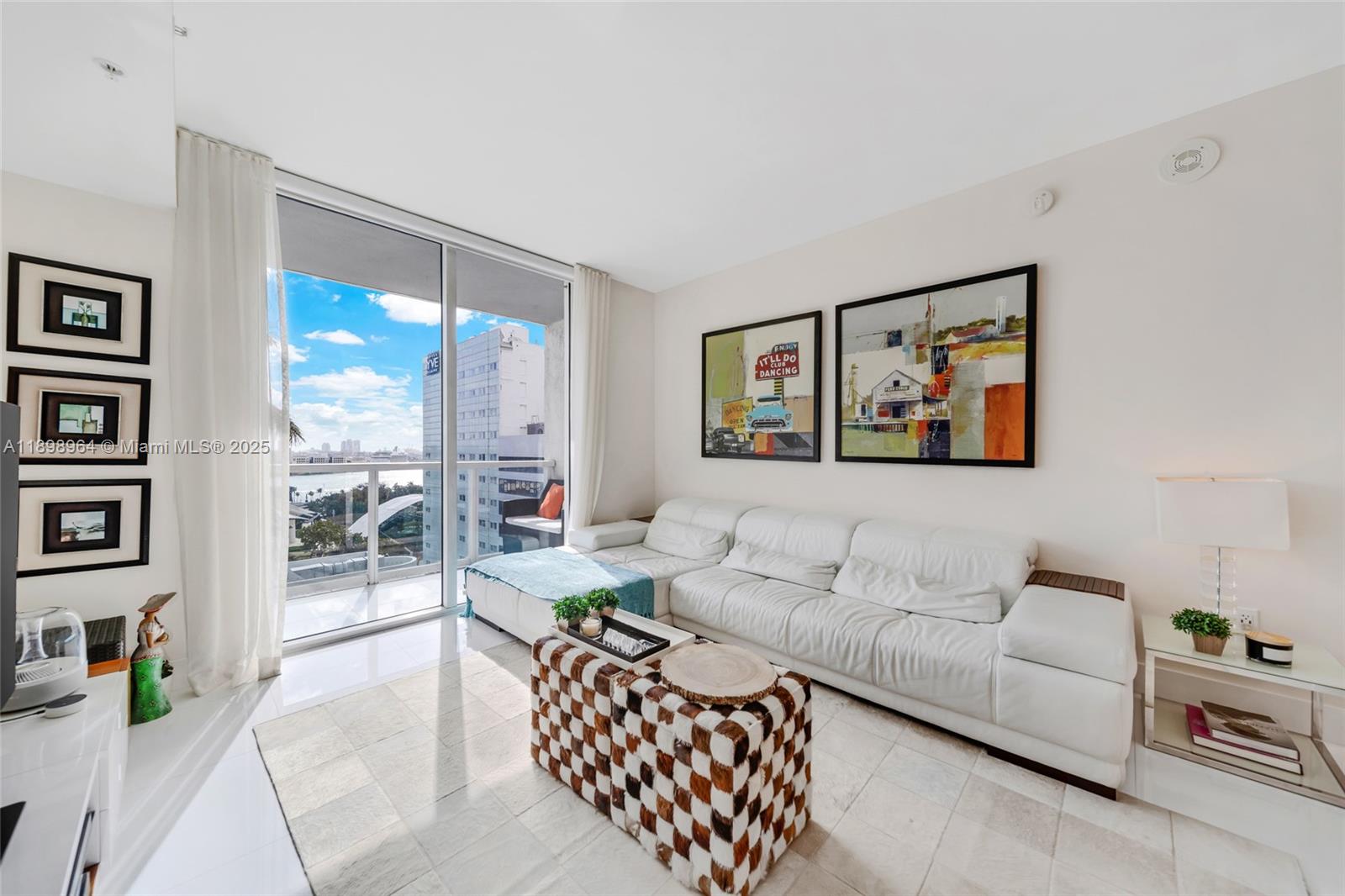 253 NE 2nd St #1109, Miami FL 33132