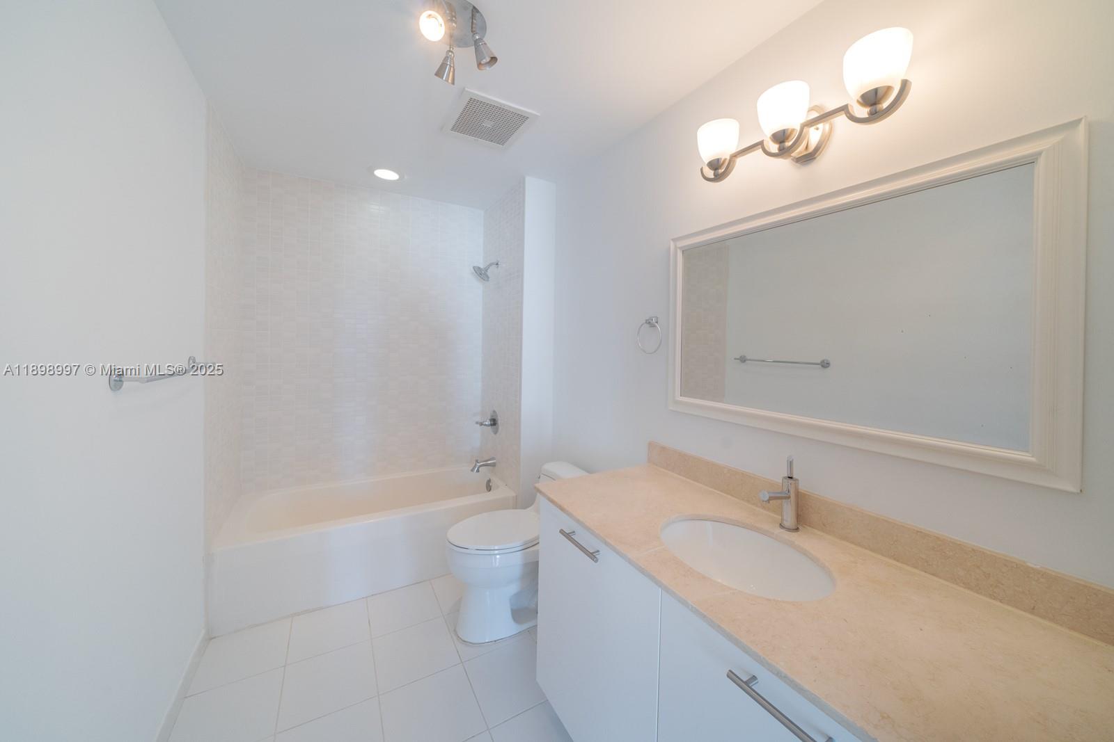 3470 E Coast Ave #H0913, Miami FL 33137