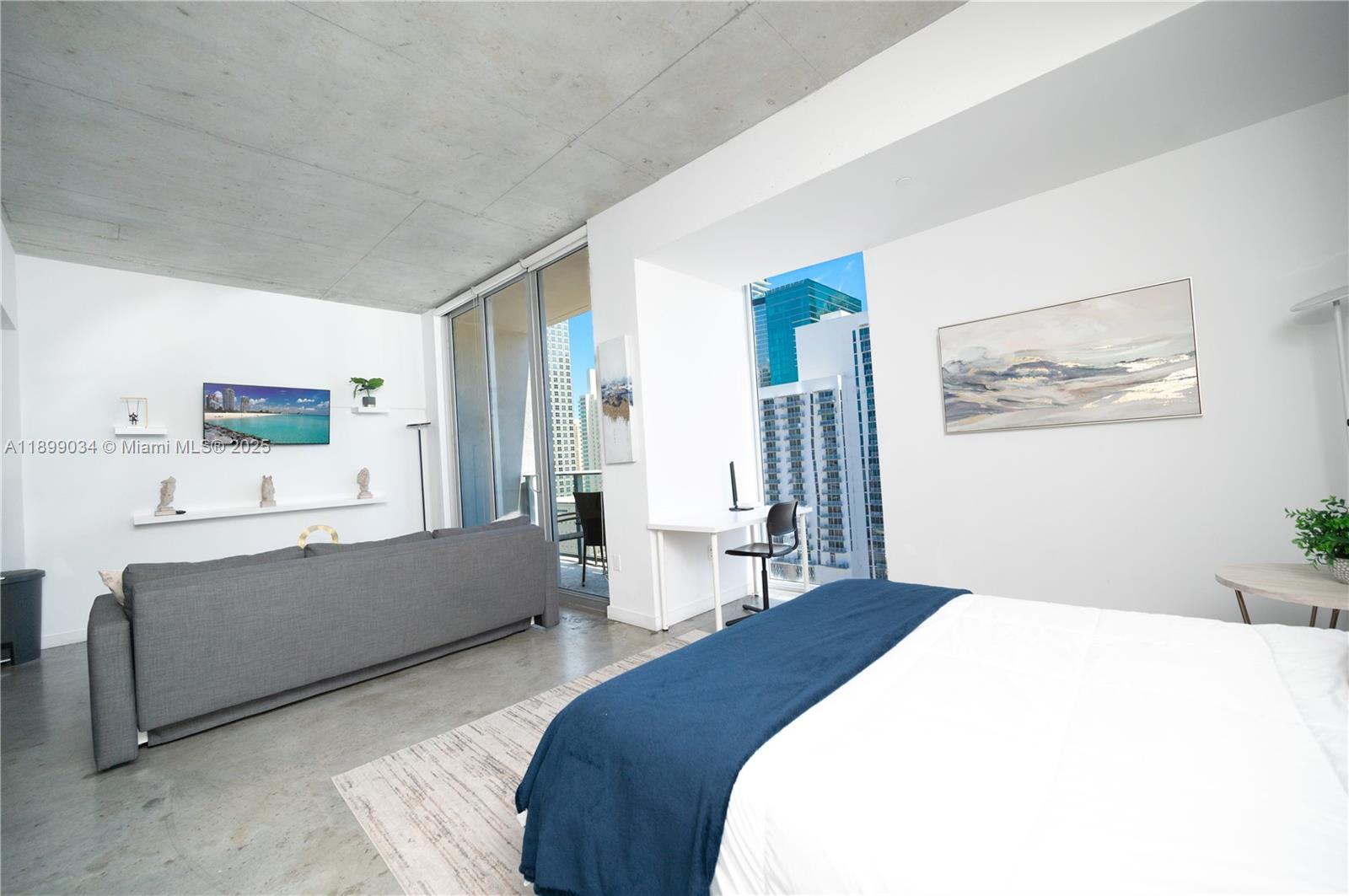 151 SE 1st St #2303, Miami FL 33131
