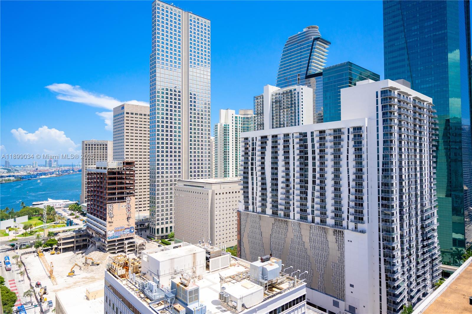 151 SE 1st St #2303, Miami FL 33131