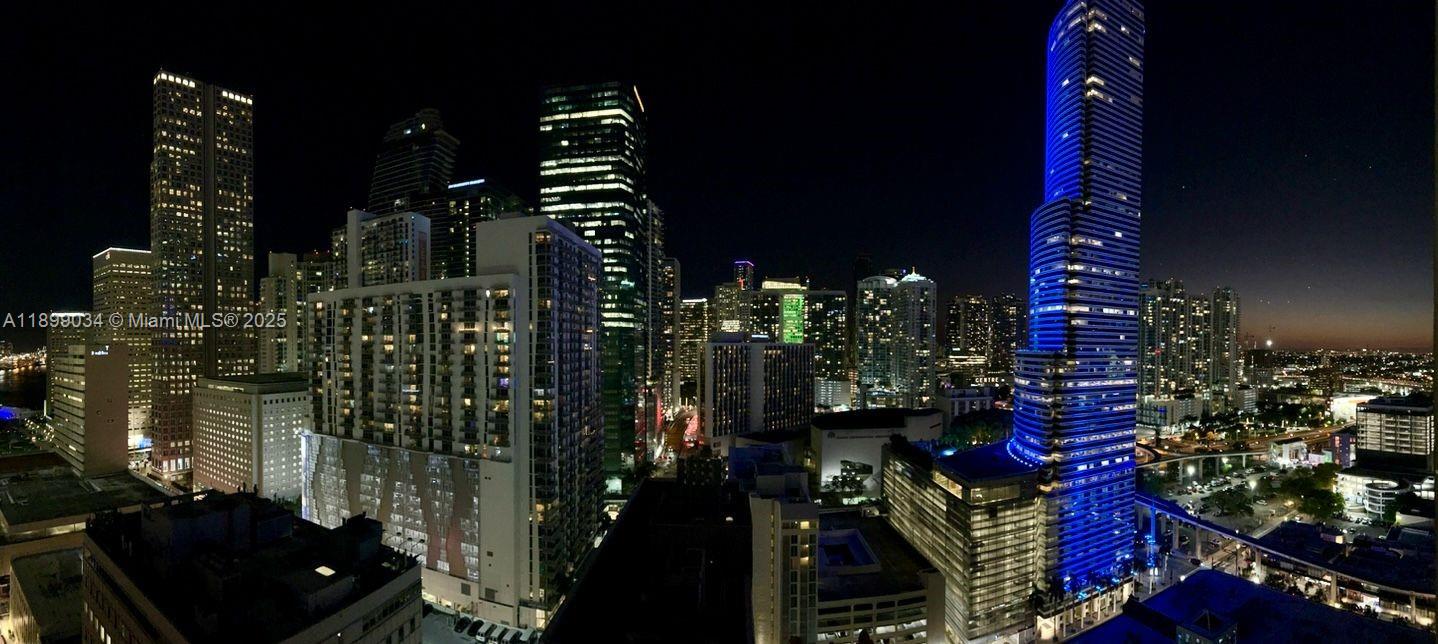 151 SE 1st St #2303, Miami FL 33131