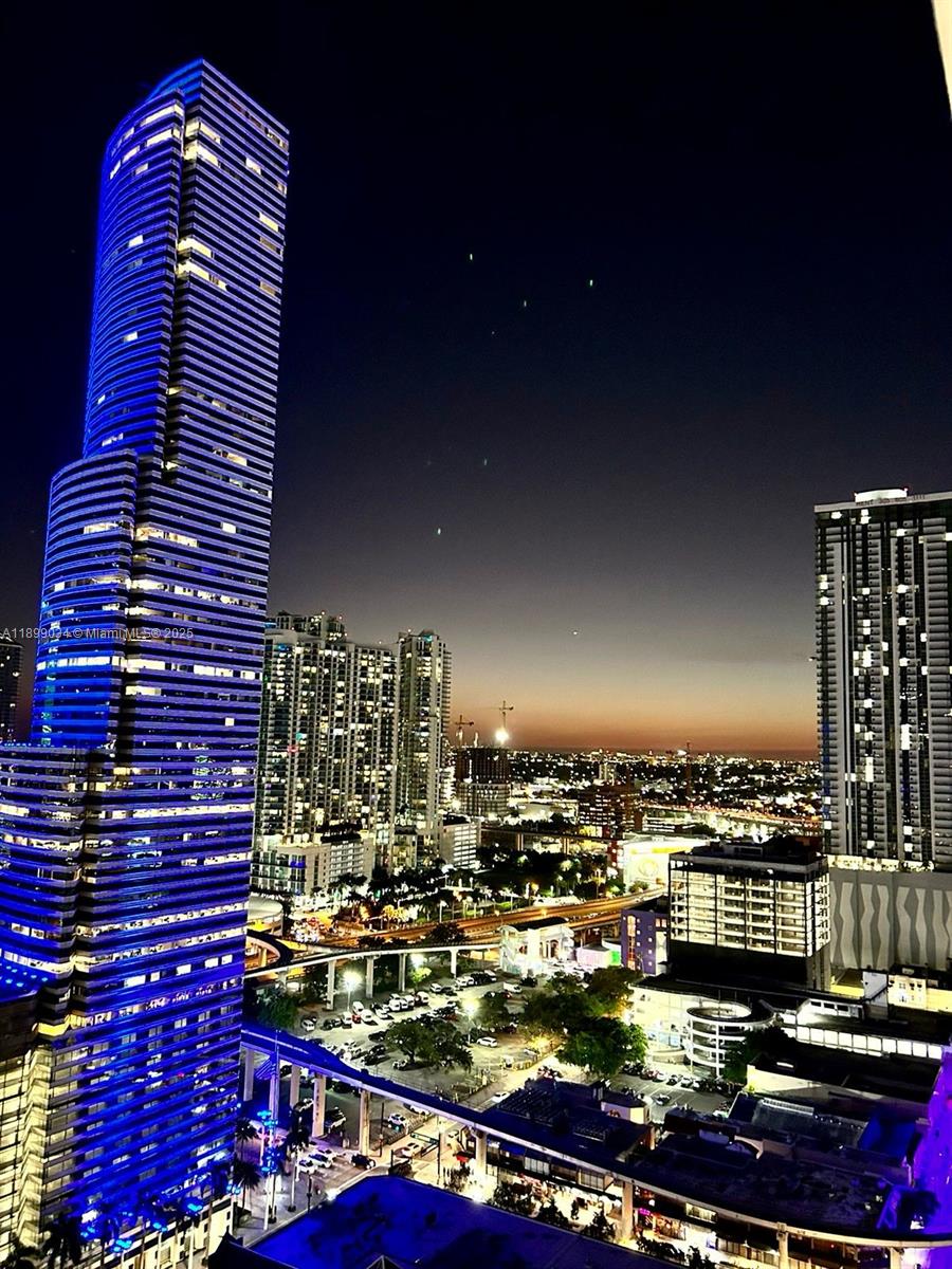151 SE 1st St #2303, Miami FL 33131