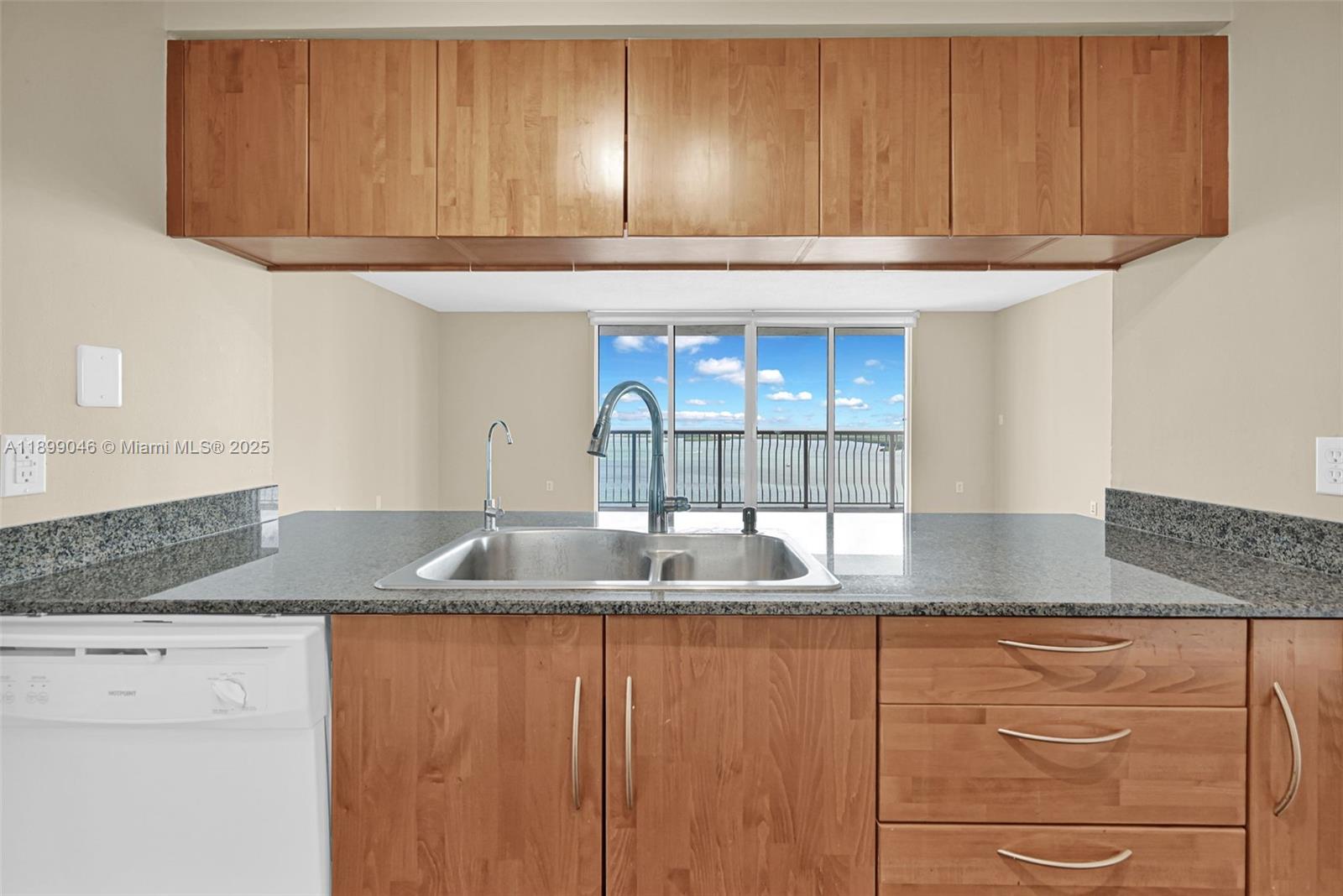 1200 Brickell Bay Dr #3501, Miami FL 33131