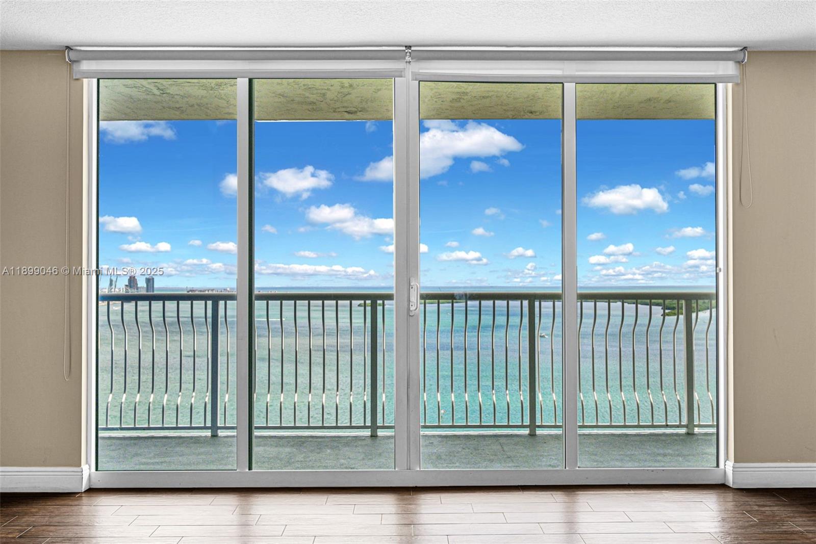 1200 Brickell Bay Dr #3501, Miami FL 33131