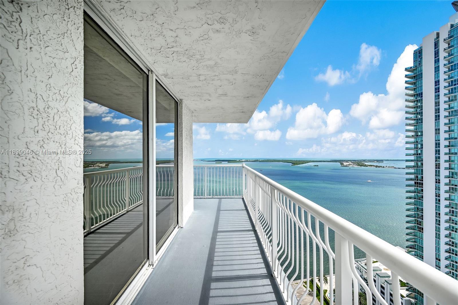 1200 Brickell Bay Dr #3501, Miami FL 33131