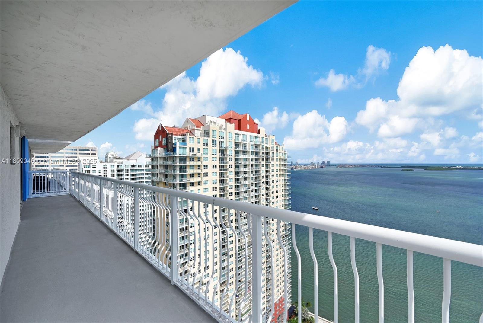 1200 Brickell Bay Dr #3501, Miami FL 33131