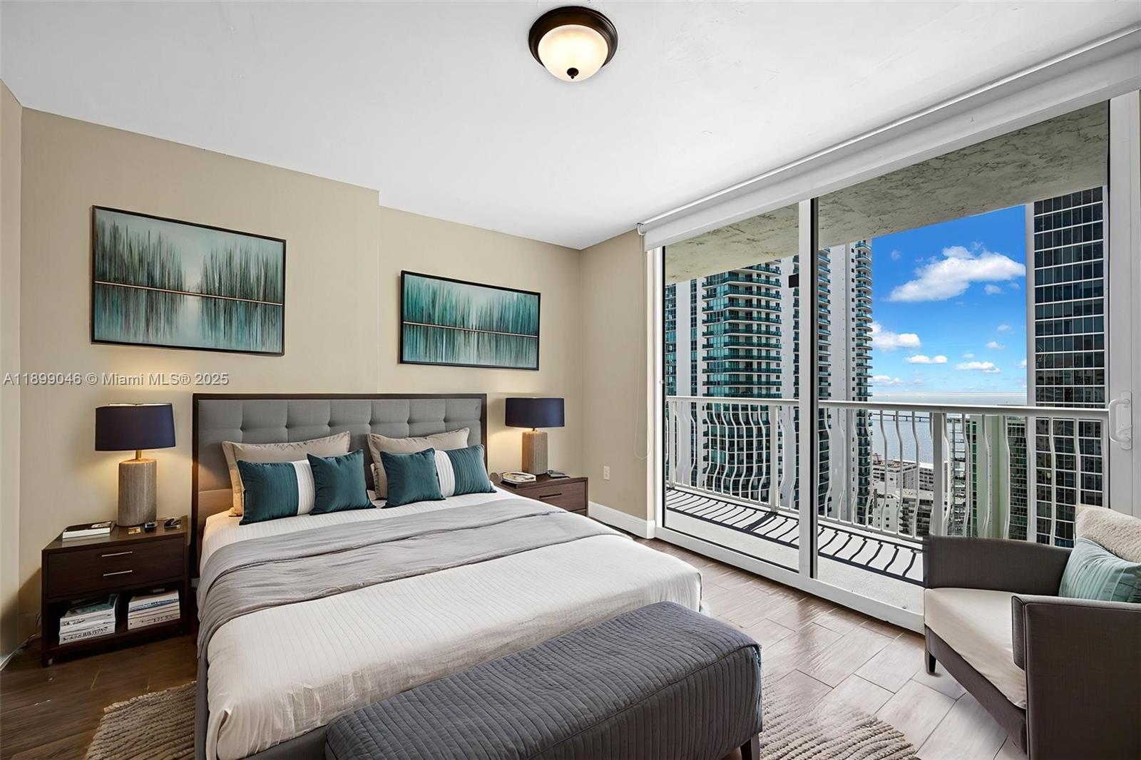 1200 Brickell Bay Dr #3501, Miami FL 33131