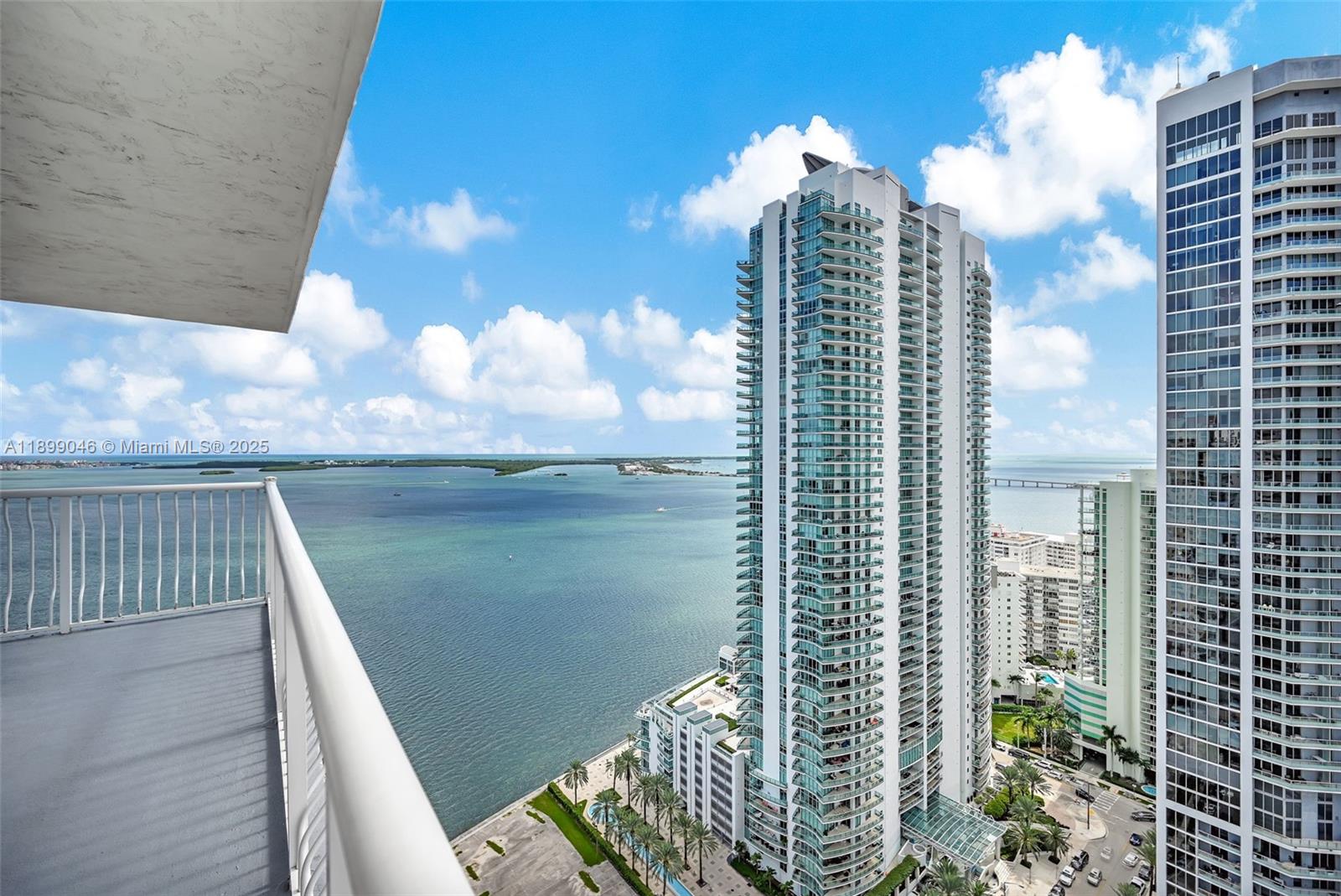 1200 Brickell Bay Dr #3501, Miami FL 33131