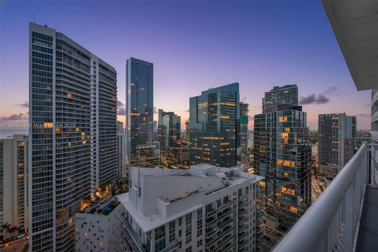 1200 Brickell Bay Dr #3501, Miami FL 33131
