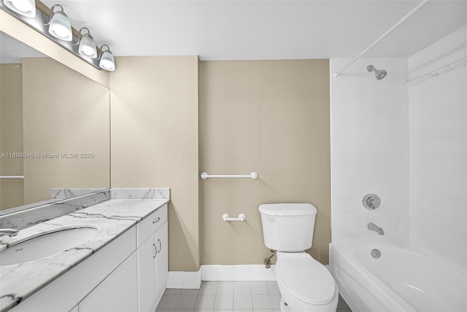 1200 Brickell Bay Dr #3501, Miami FL 33131