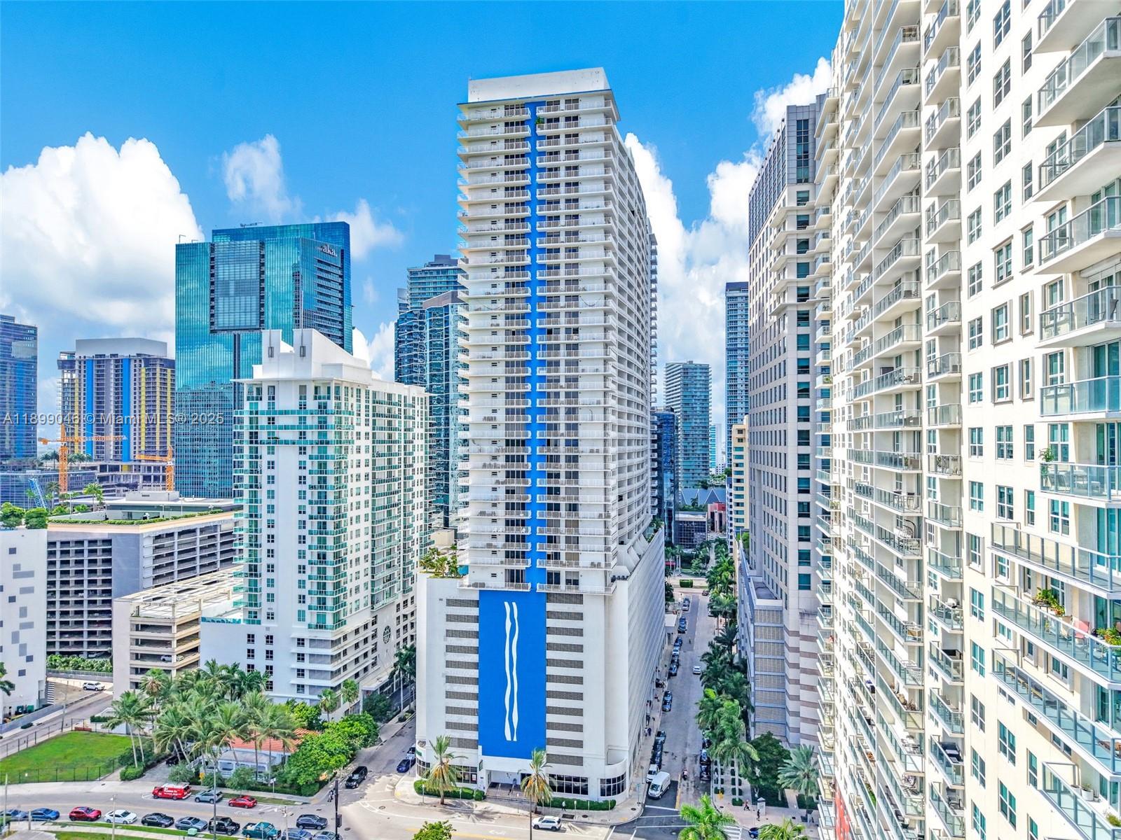 1200 Brickell Bay Dr #3501, Miami FL 33131