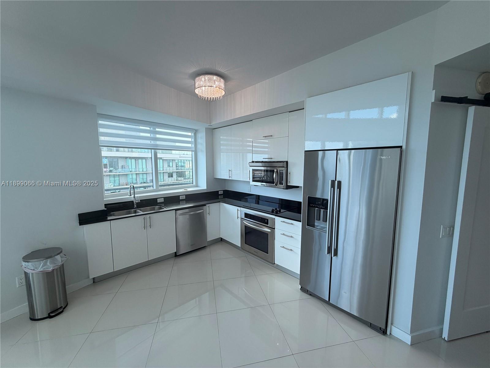 60 SW 13th St #5216, Miami FL 33130