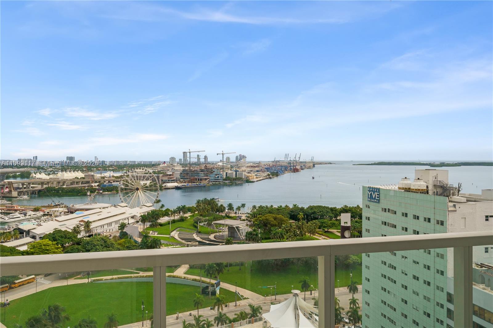 253 NE 2nd St #2003, Miami FL 33132