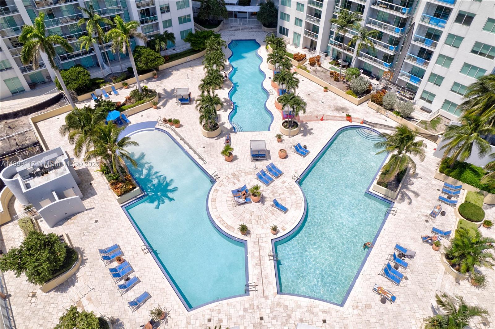 253 NE 2nd St #2003, Miami FL 33132