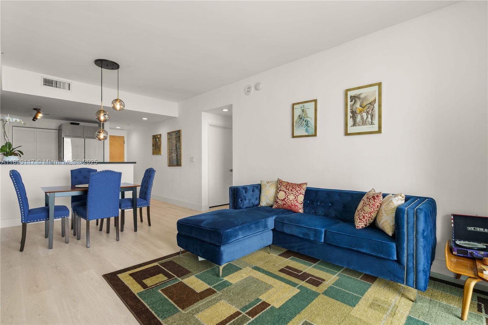 253 NE 2nd St #2003, Miami FL 33132