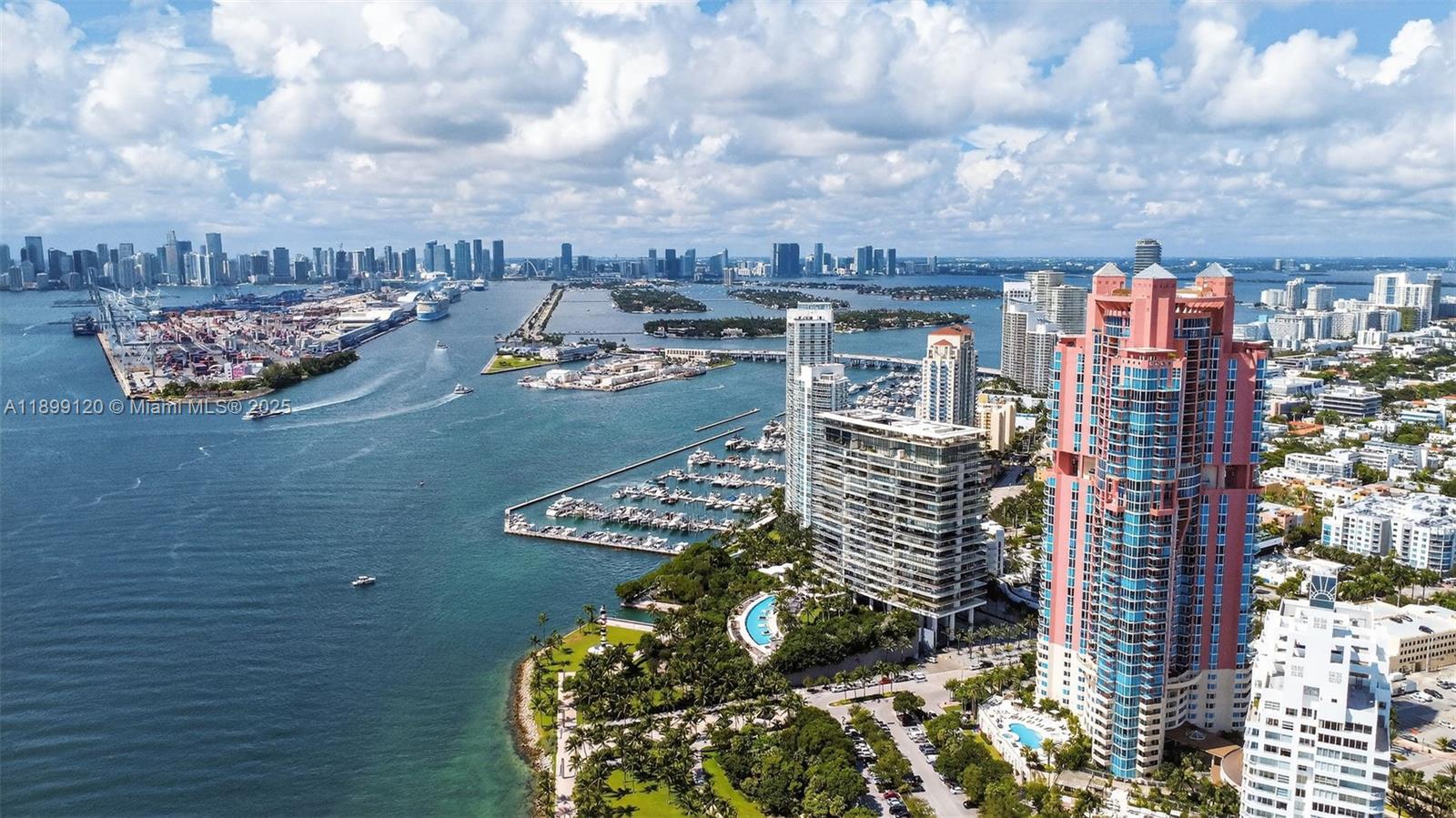 300 S Pointe Dr #TH-3105, Miami Beach FL 33139