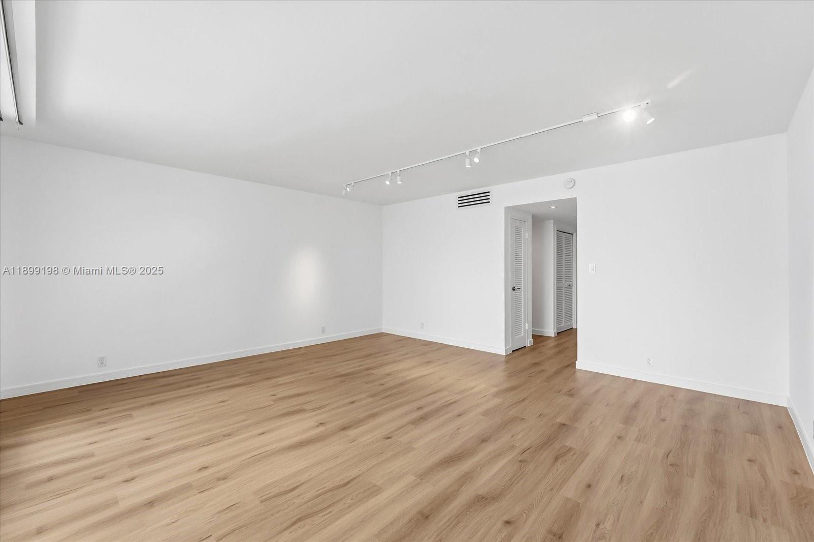 1000 West Ave #920, Miami Beach FL 33139