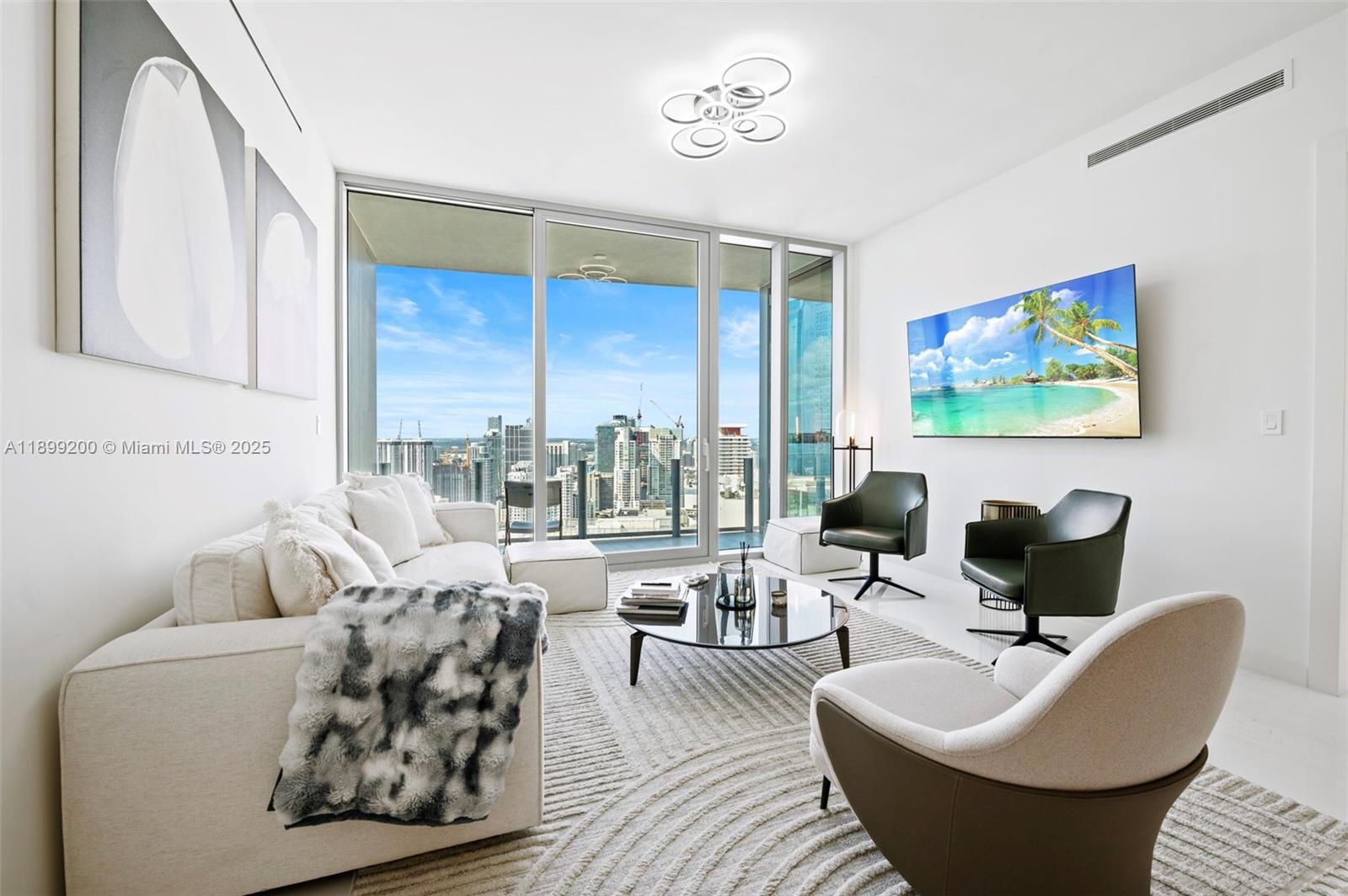 300 Biscayne Blvd Way #4909W, Miami FL 33131