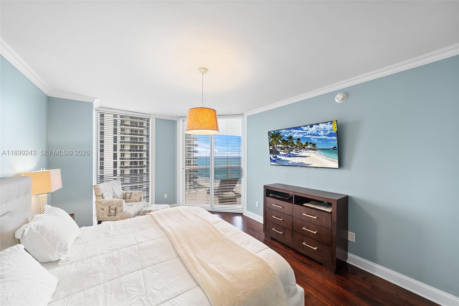 4775 Collins Ave #1708, Miami Beach FL 33140