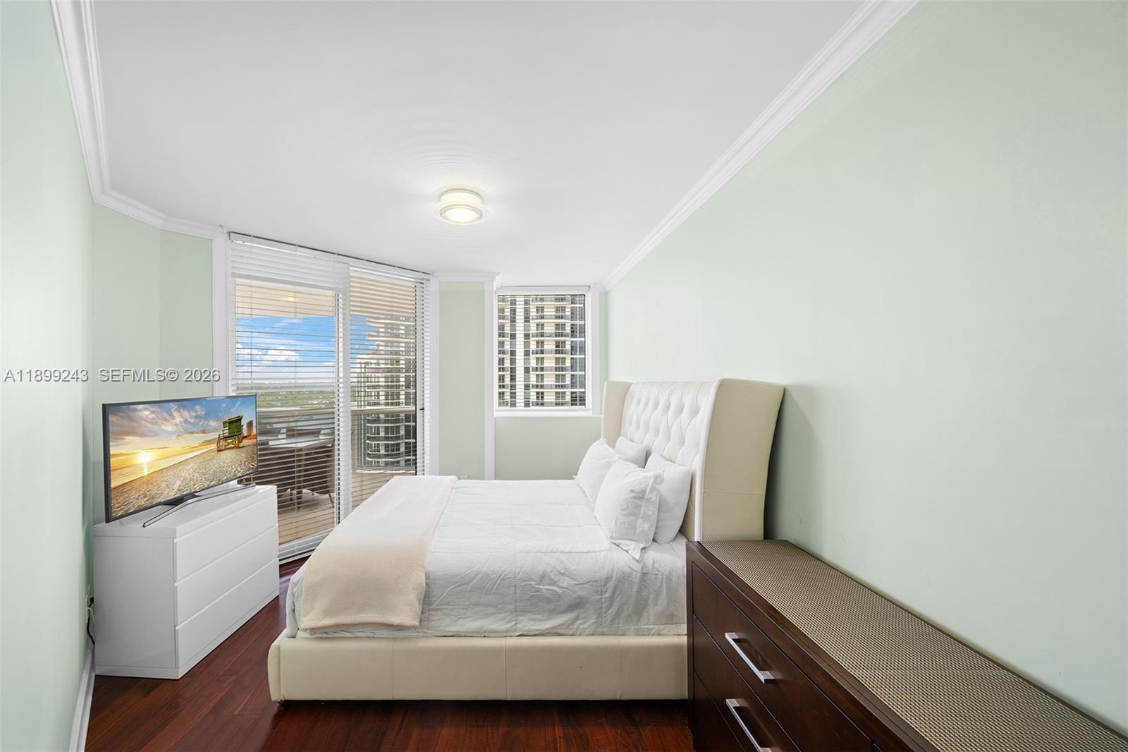 4775 Collins Ave #1708, Miami Beach FL 33140