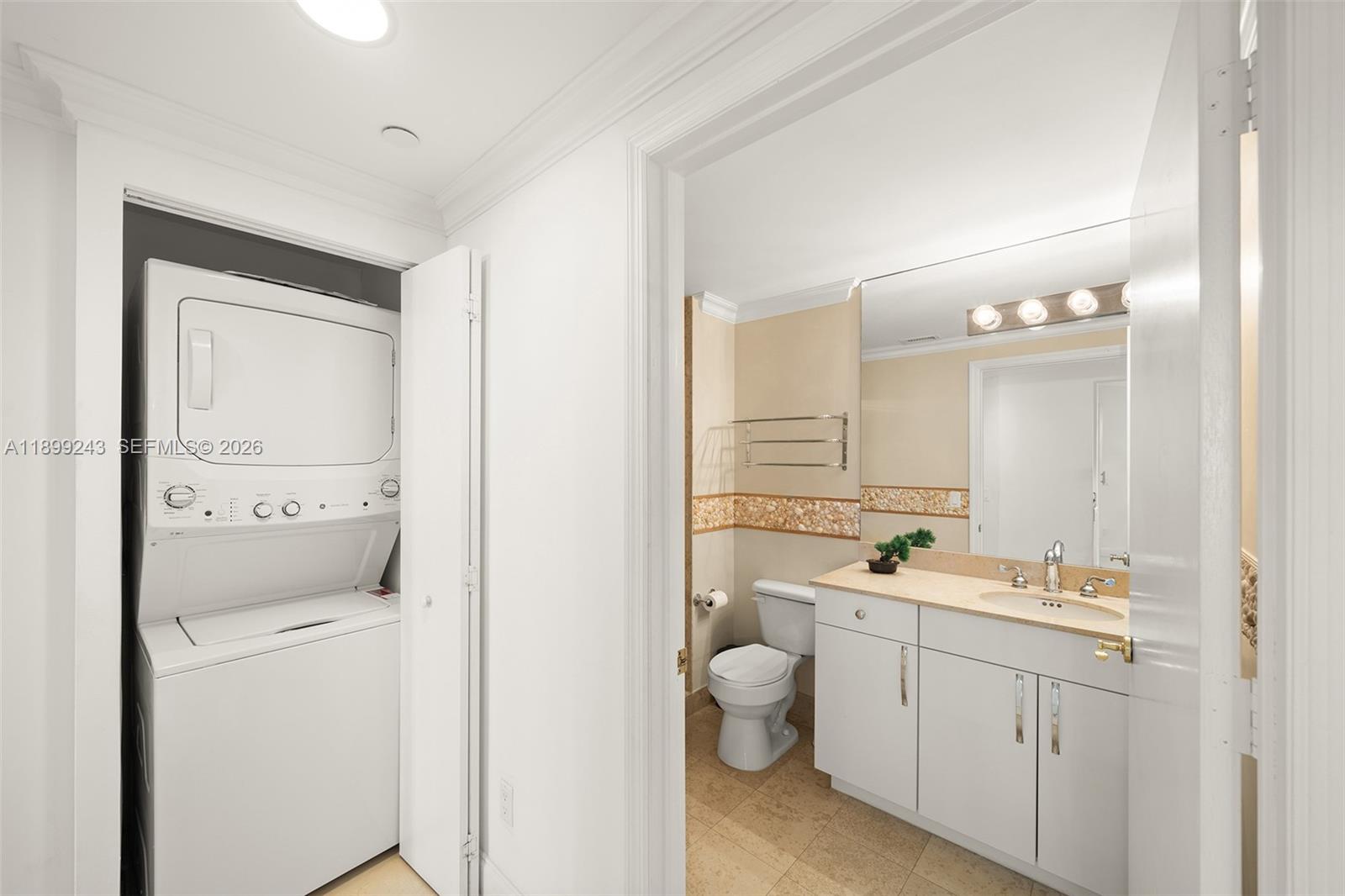 4775 Collins Ave #1708, Miami Beach FL 33140