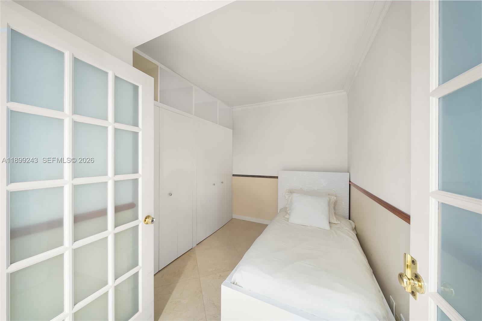 4775 Collins Ave #1708, Miami Beach FL 33140